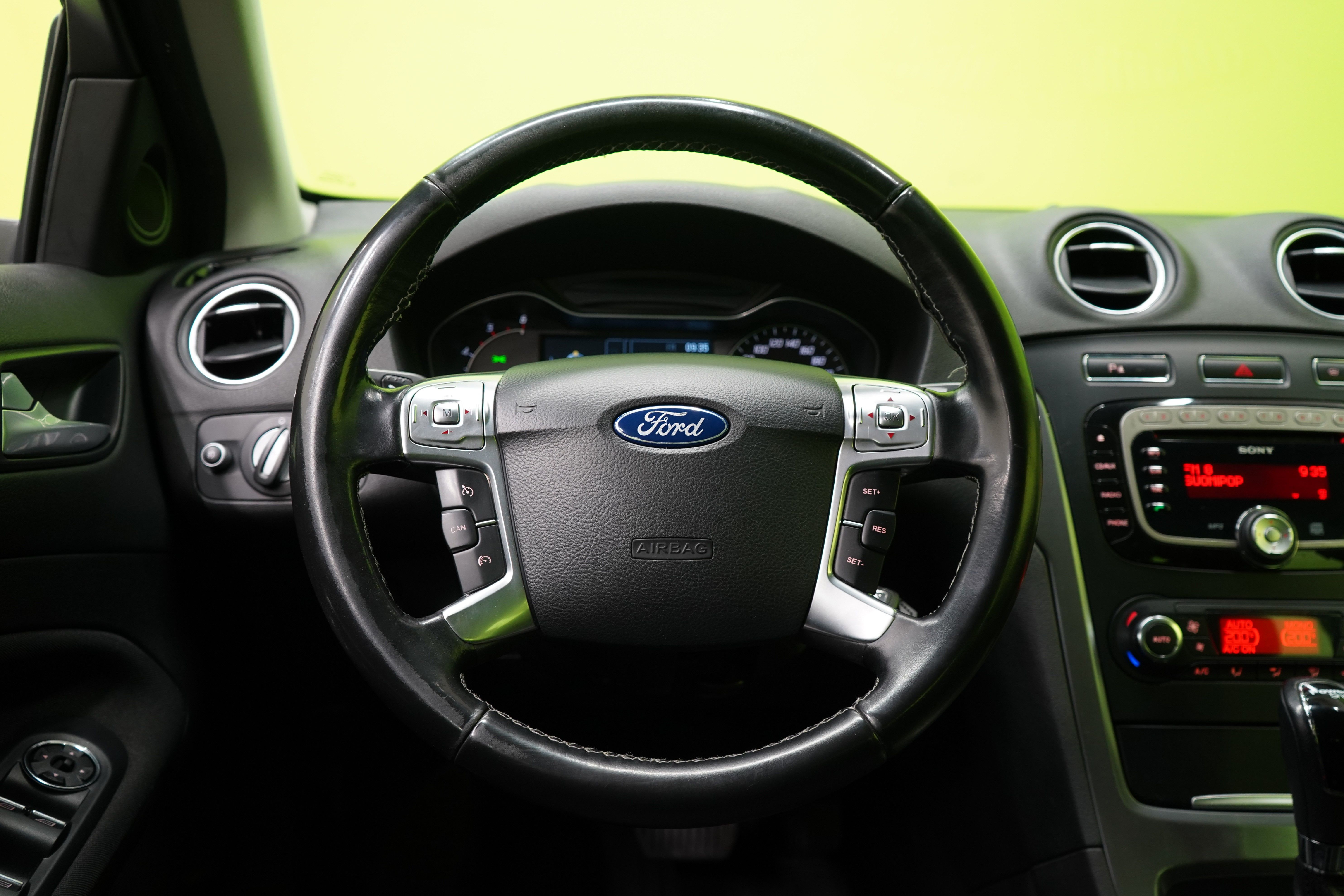 Ford Mondeo 2013