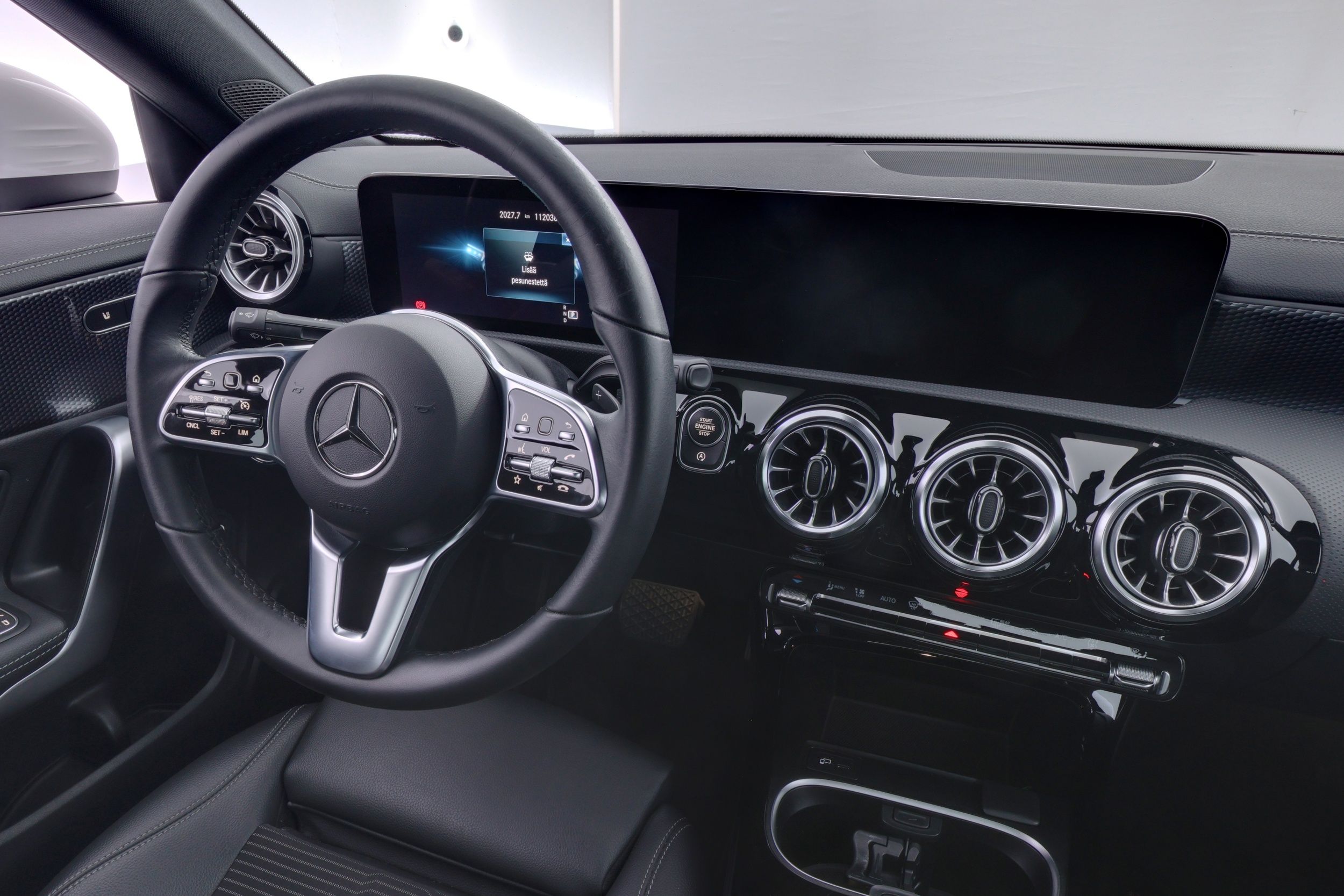 Mercedes-Benz CLA 2023