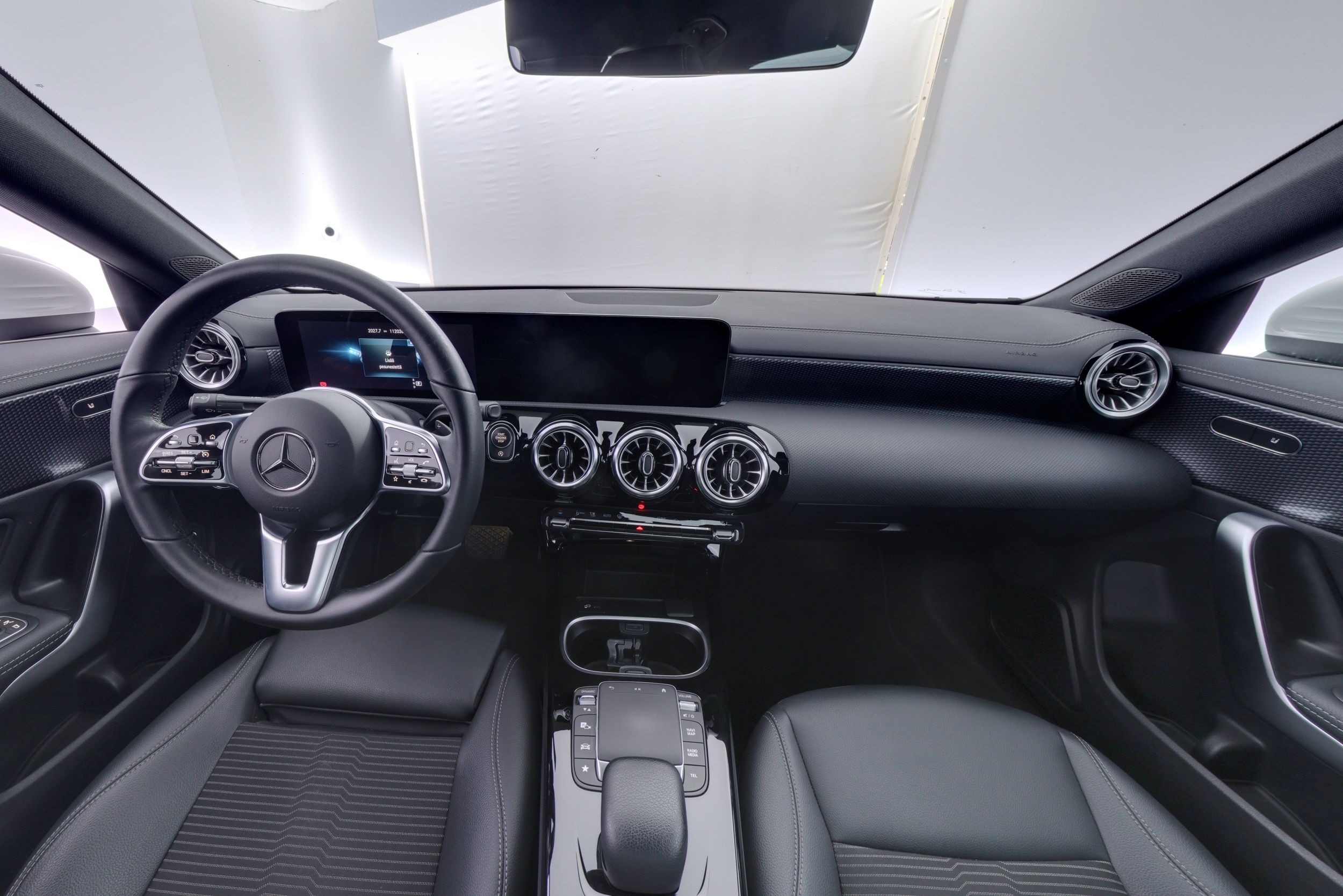 Mercedes-Benz CLA 2023