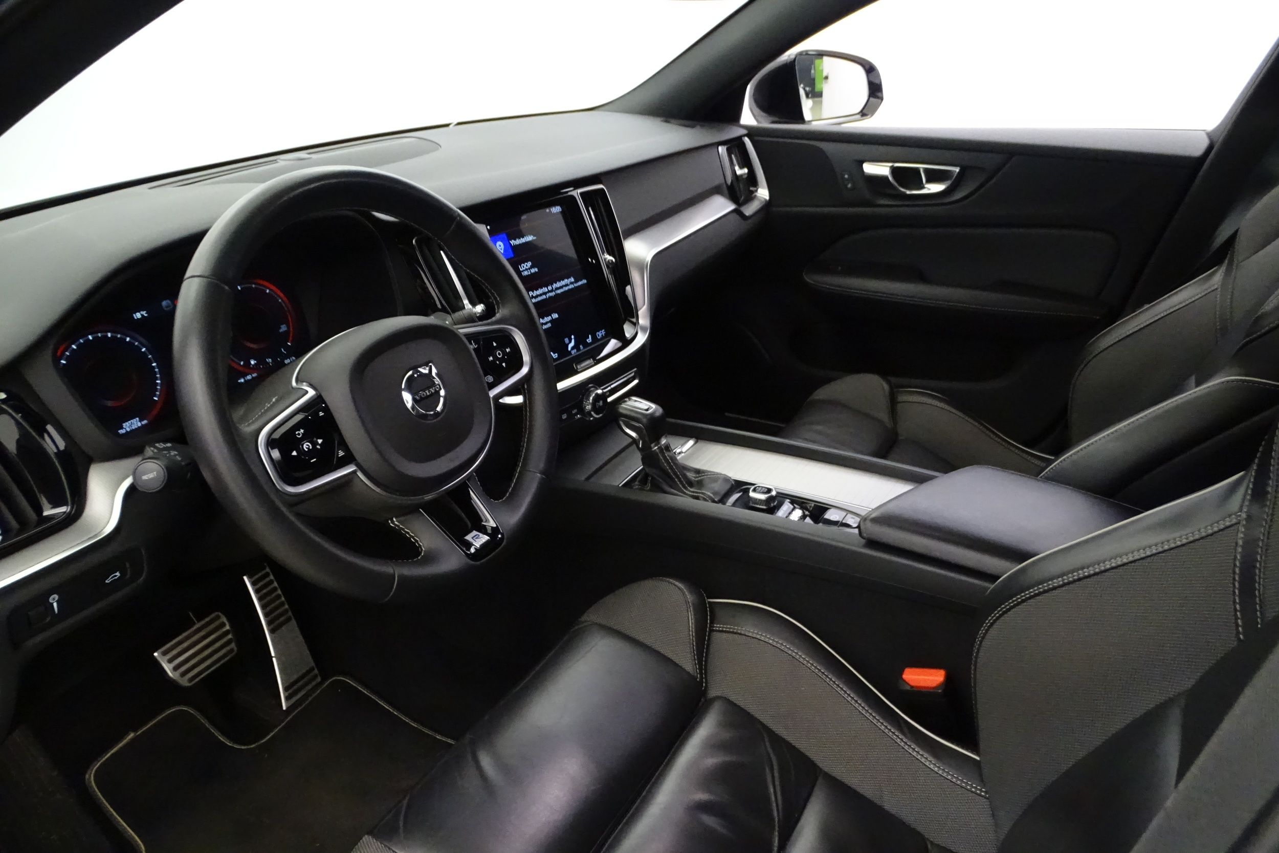 Volvo V60 2019