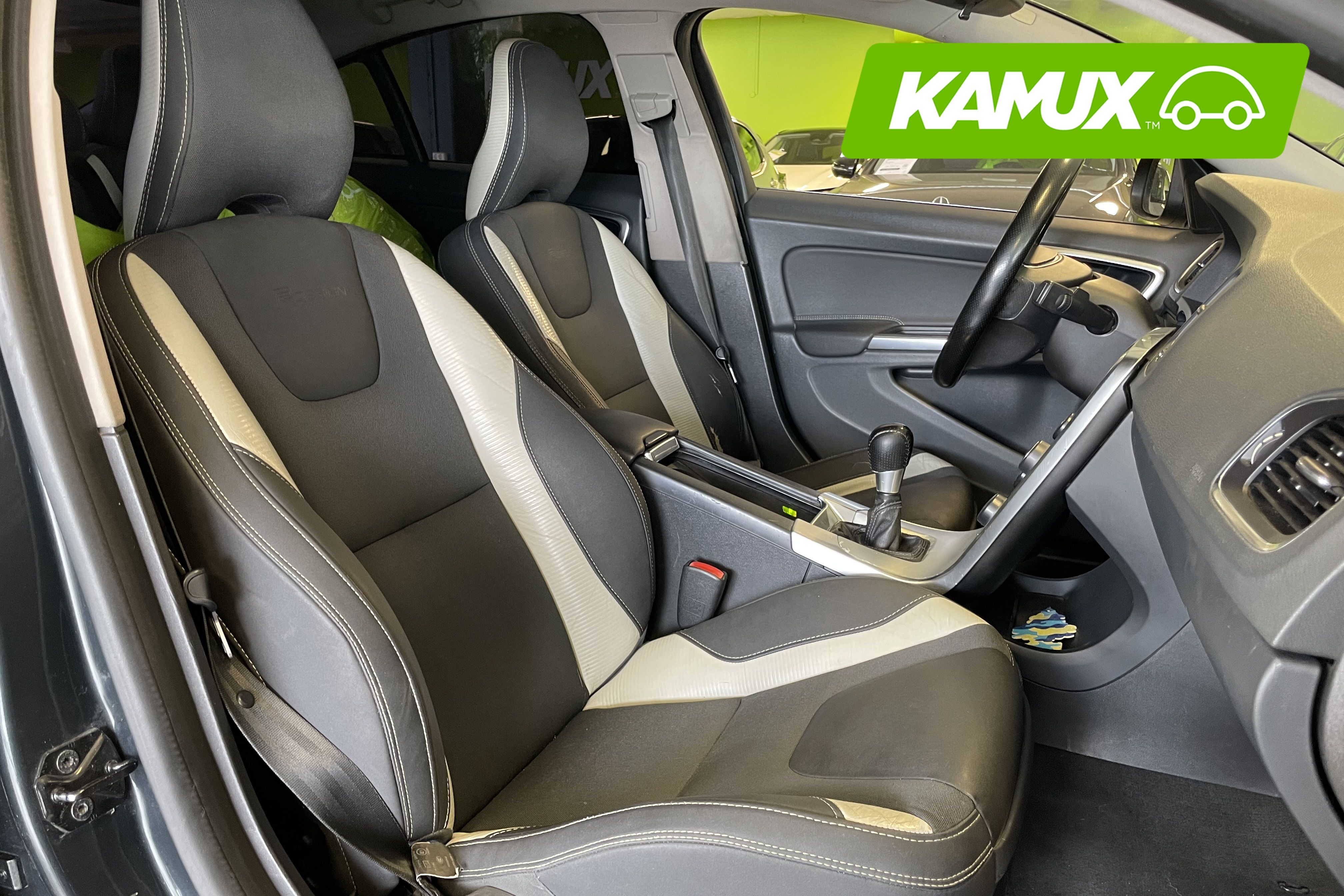 Volvo S60 2011