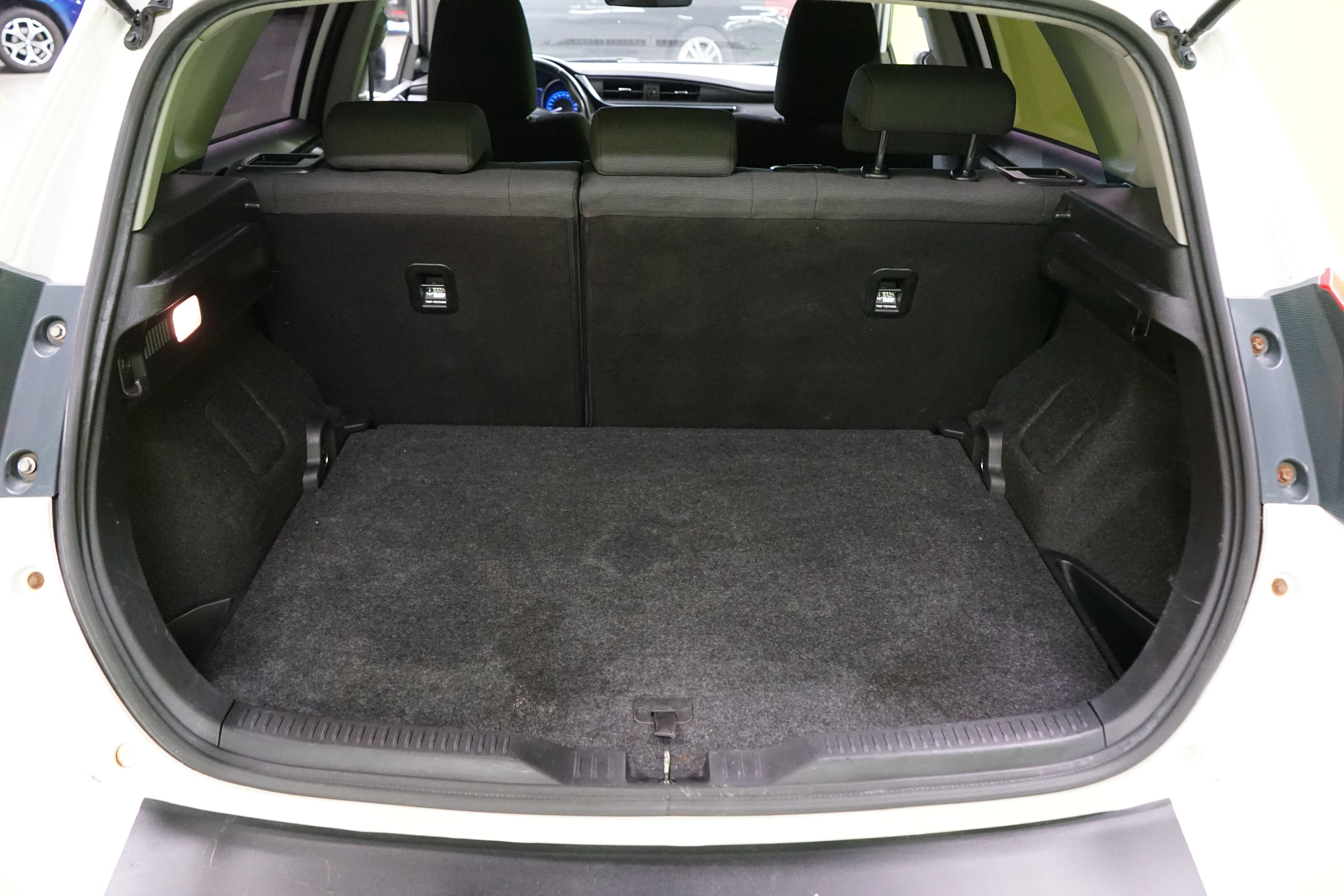 Toyota Auris 2016