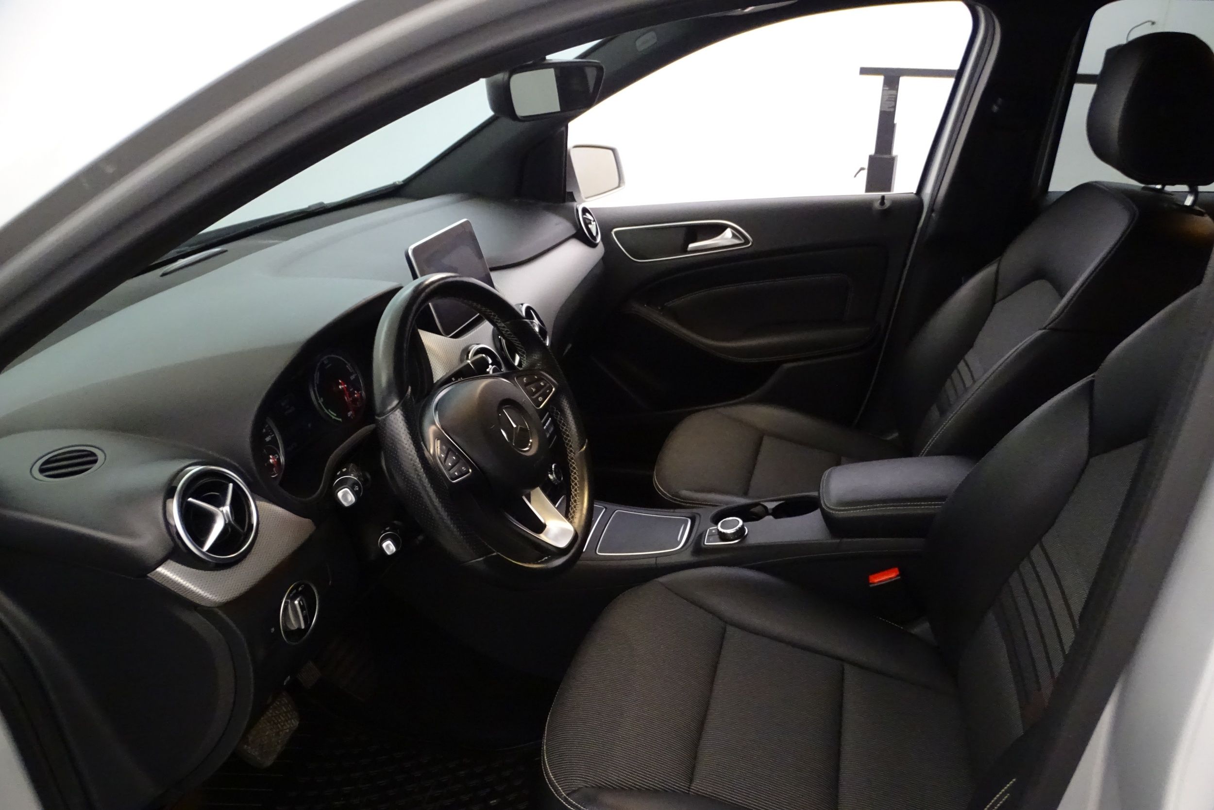 Mercedes-Benz B 2015
