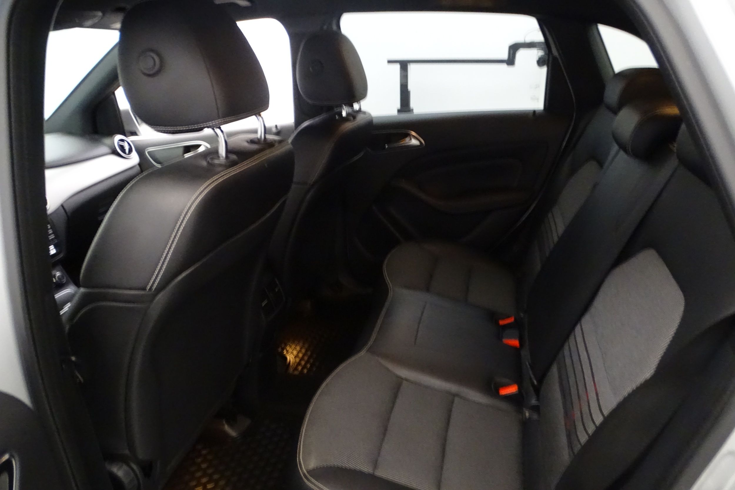 Mercedes-Benz B 2015