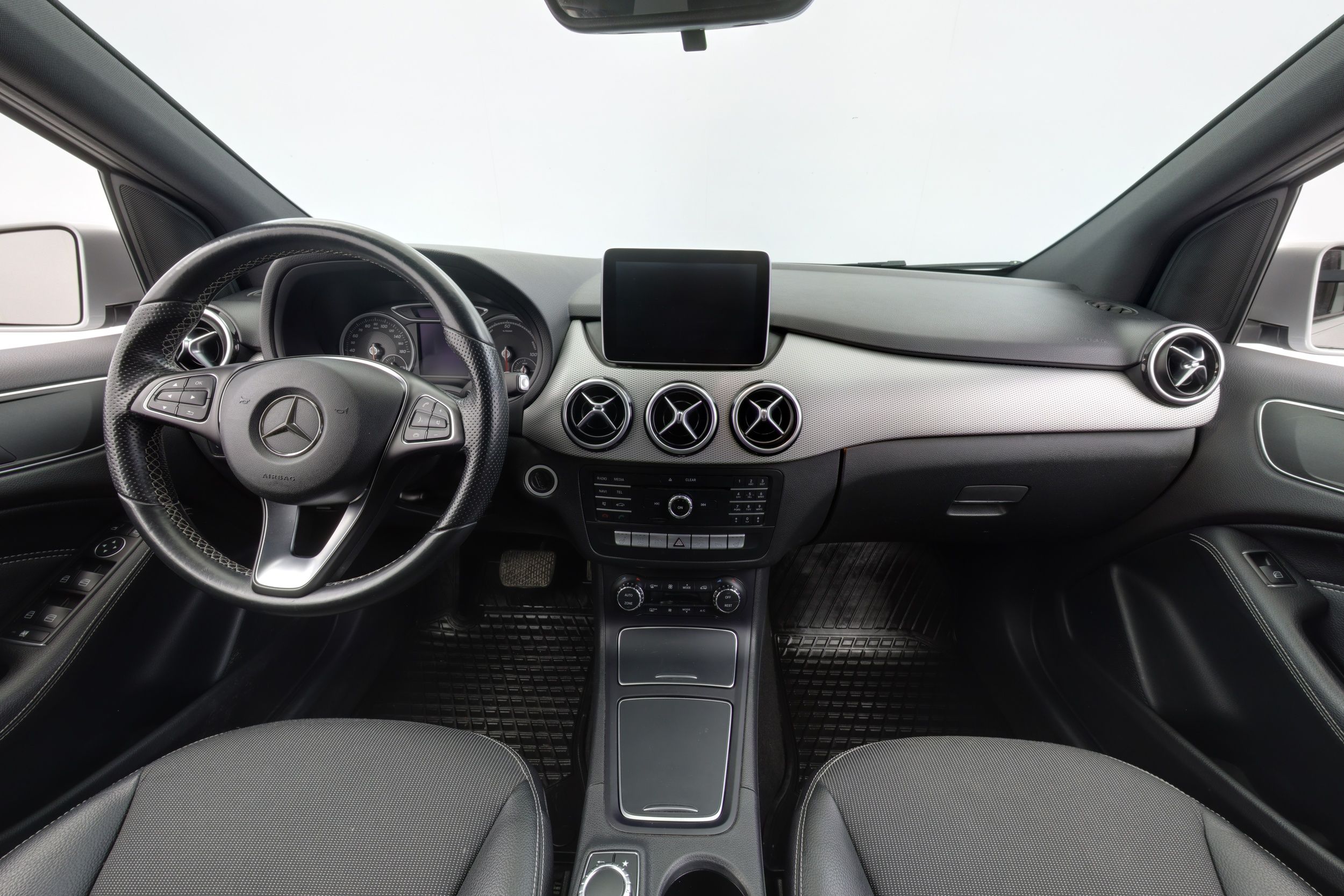 Mercedes-Benz B 2015