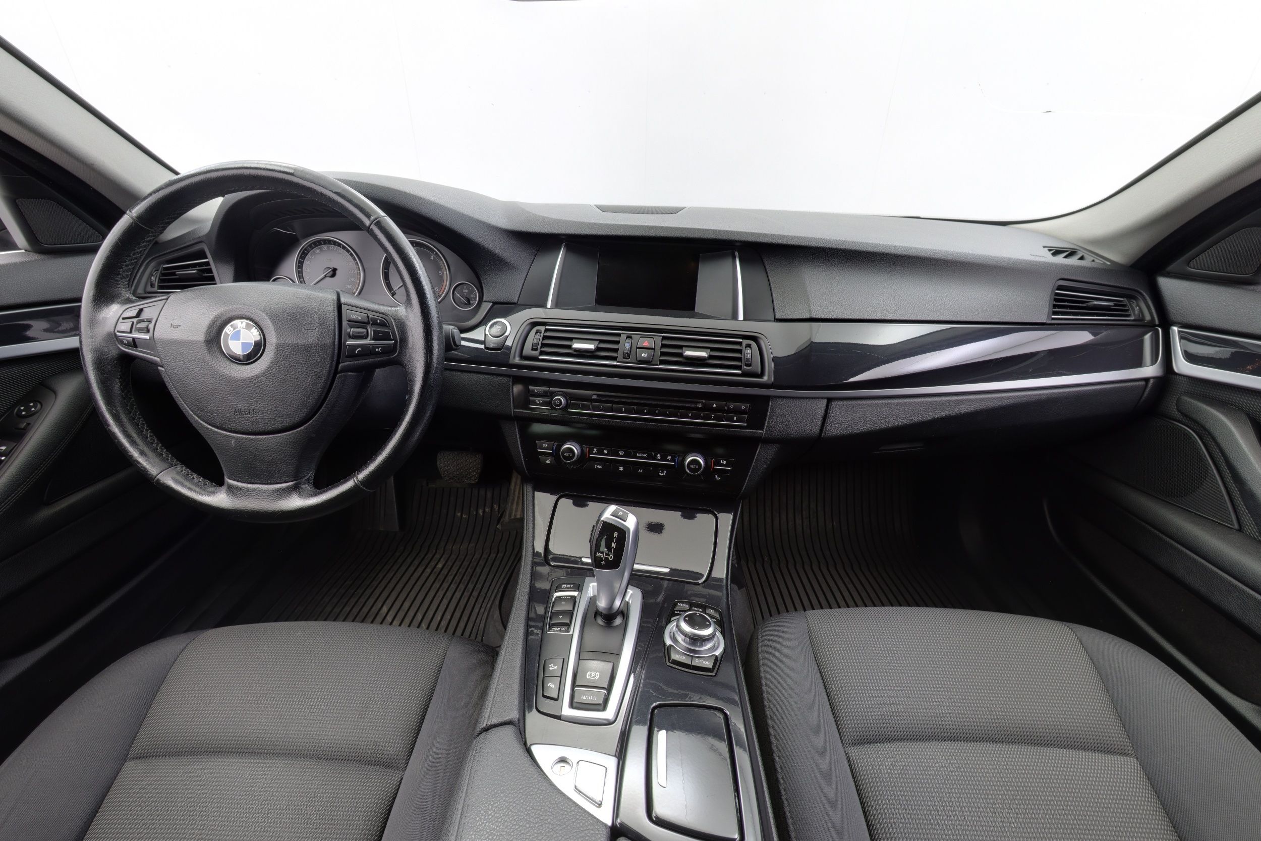BMW 520 2015