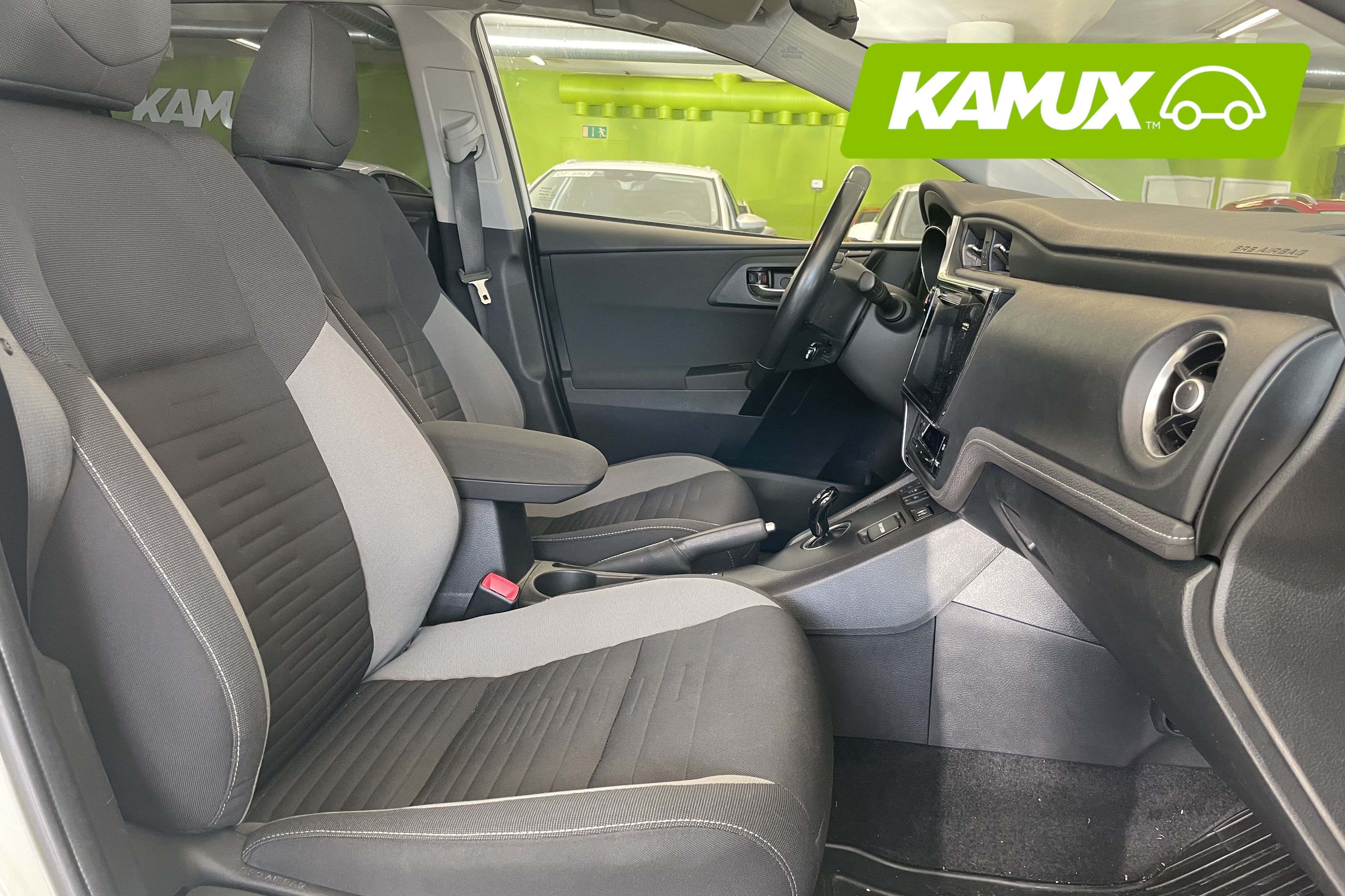 Toyota Auris 2016