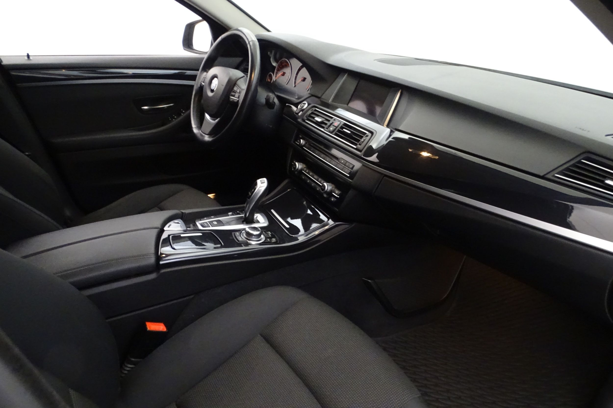 BMW 520 2013