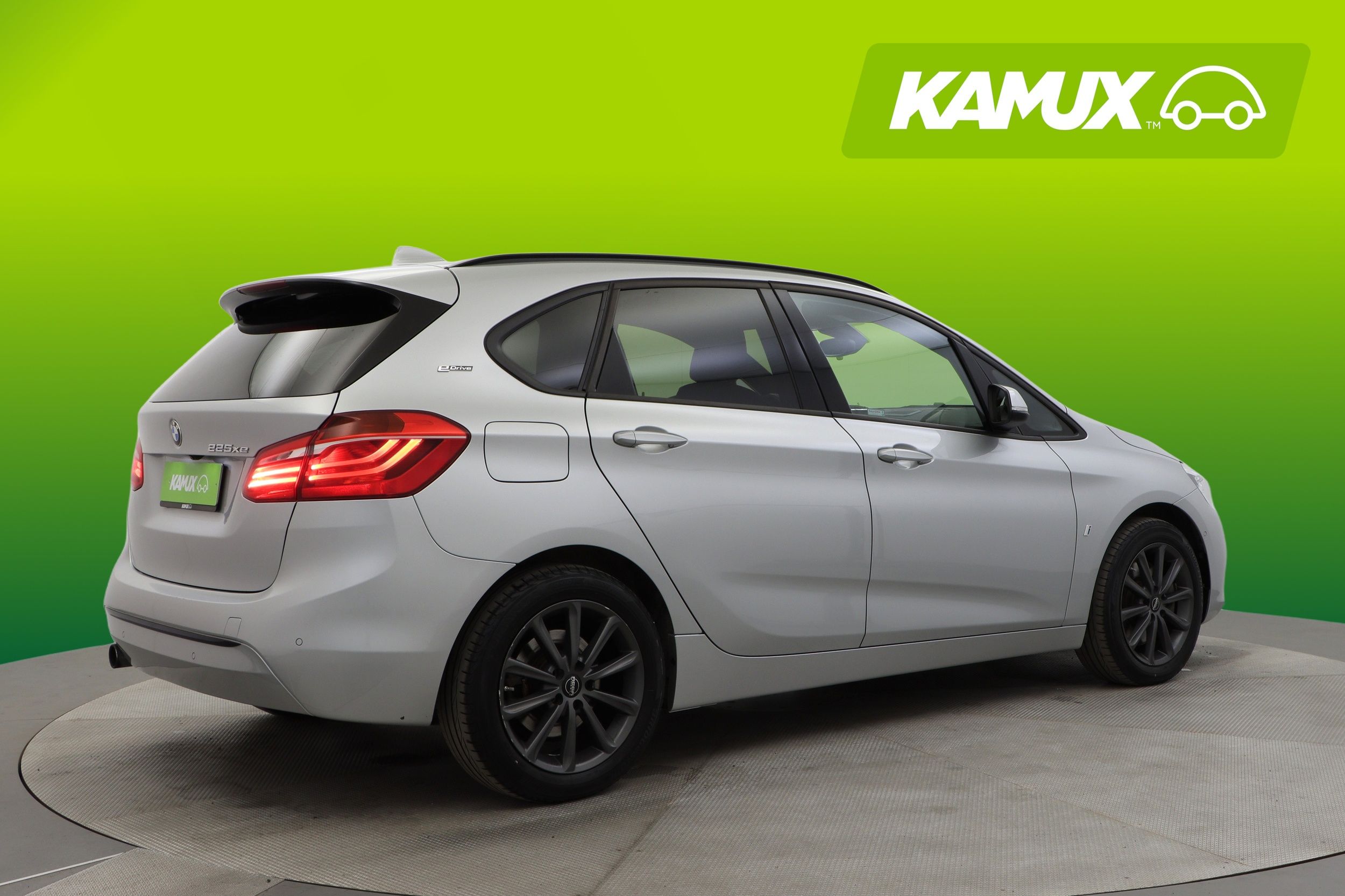 BMW 225 2018
