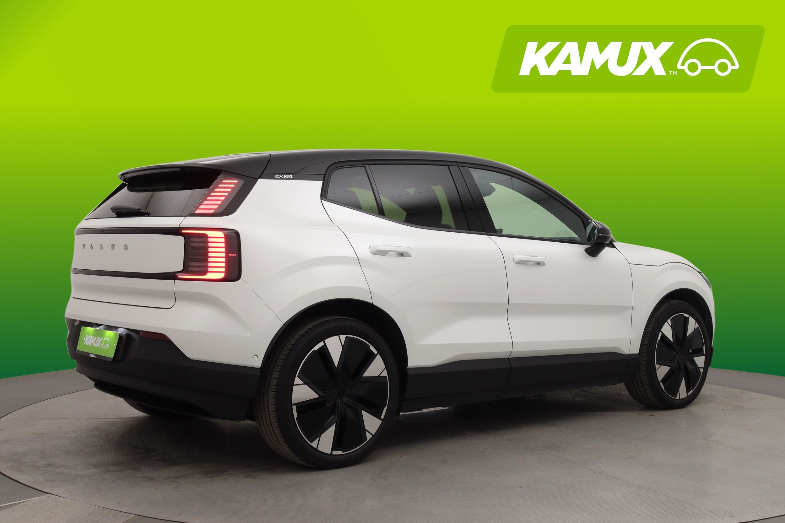 Volvo EX30 2024