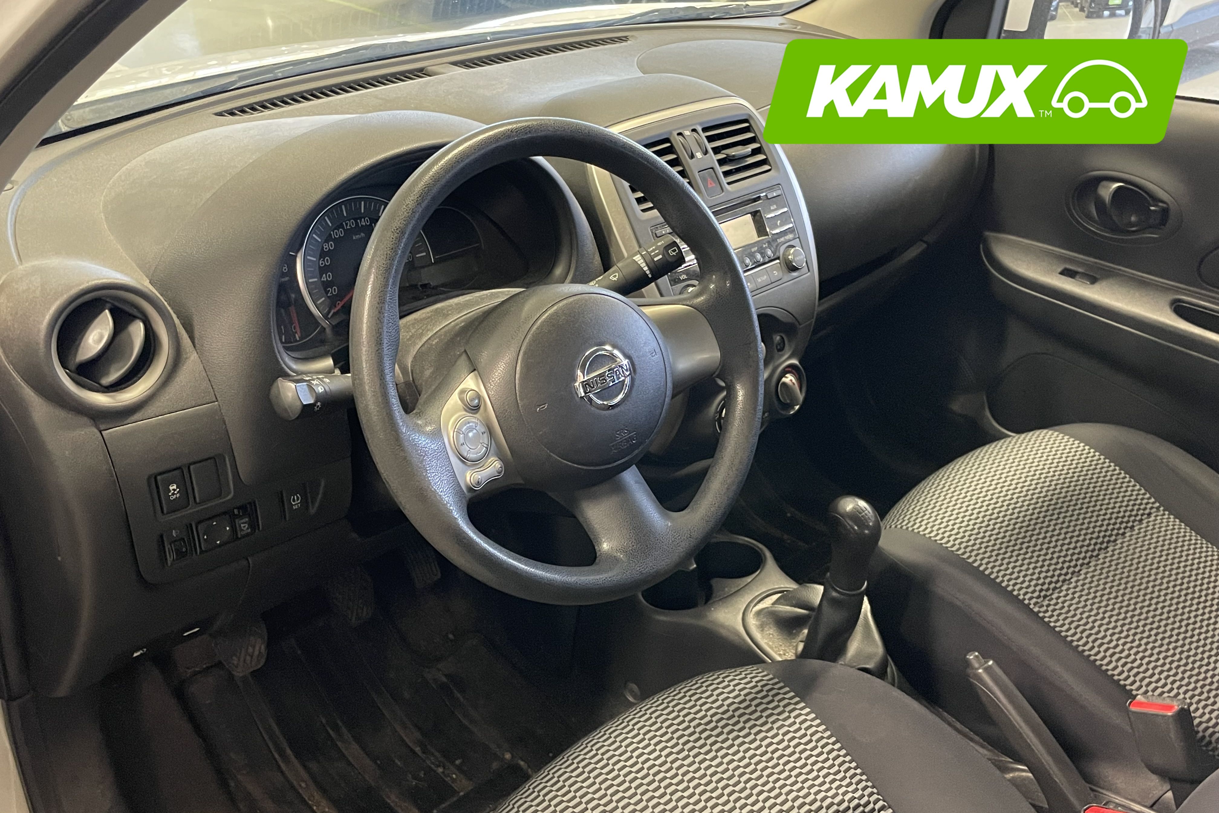Nissan Micra 2015