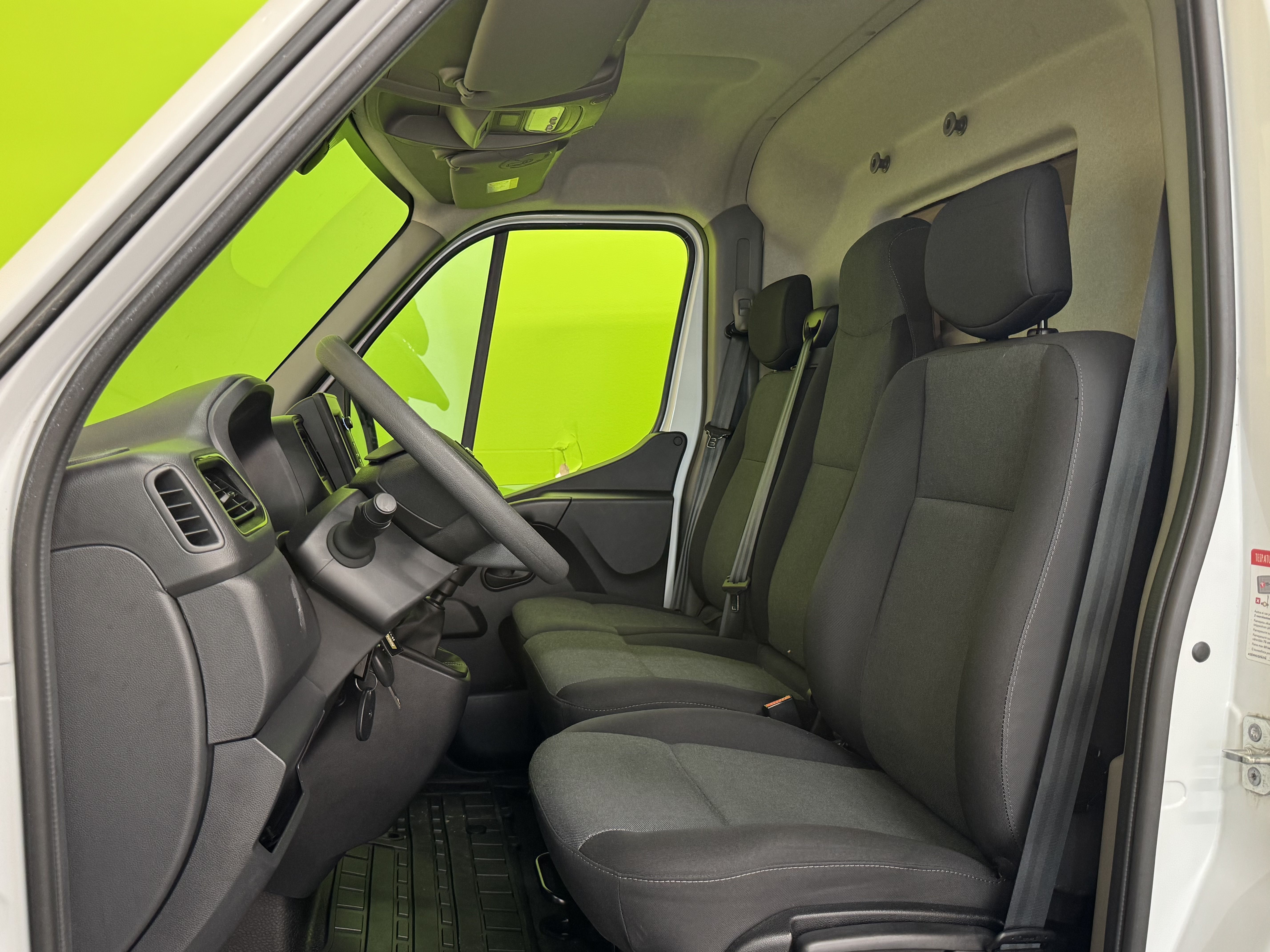Nissan Interstar 2023