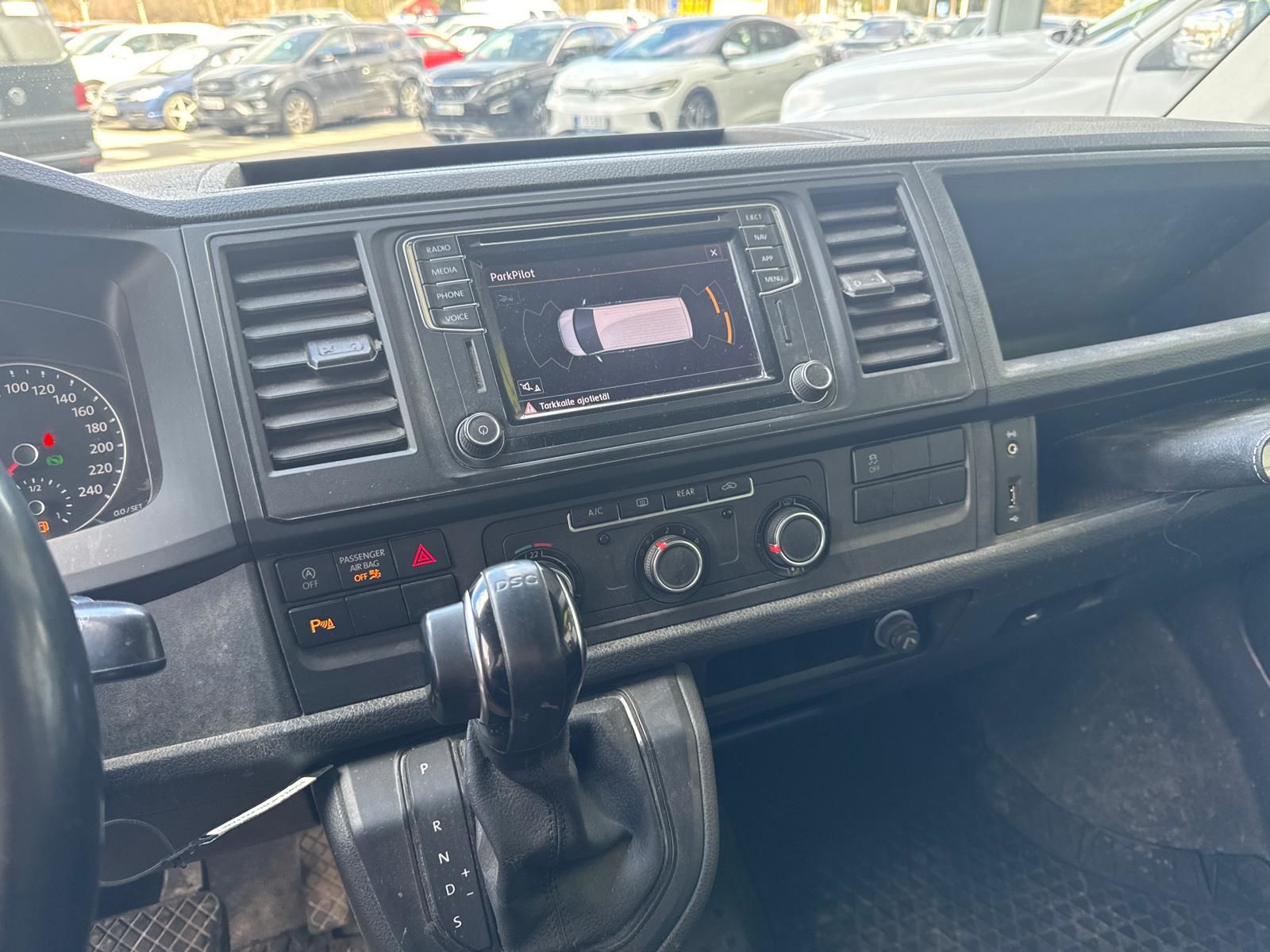 Volkswagen Caravelle 2018