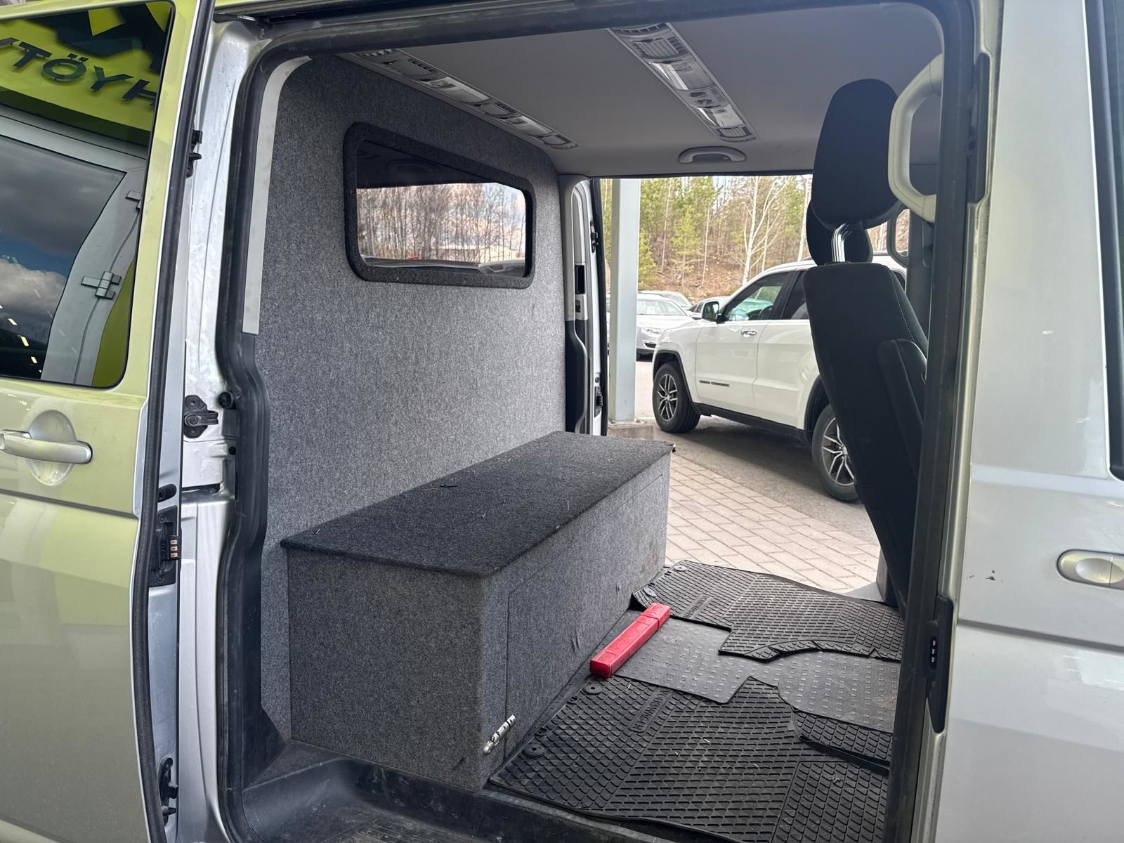 Volkswagen Caravelle 2018