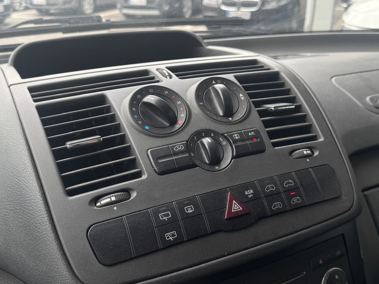 Mercedes-Benz Vito 2011