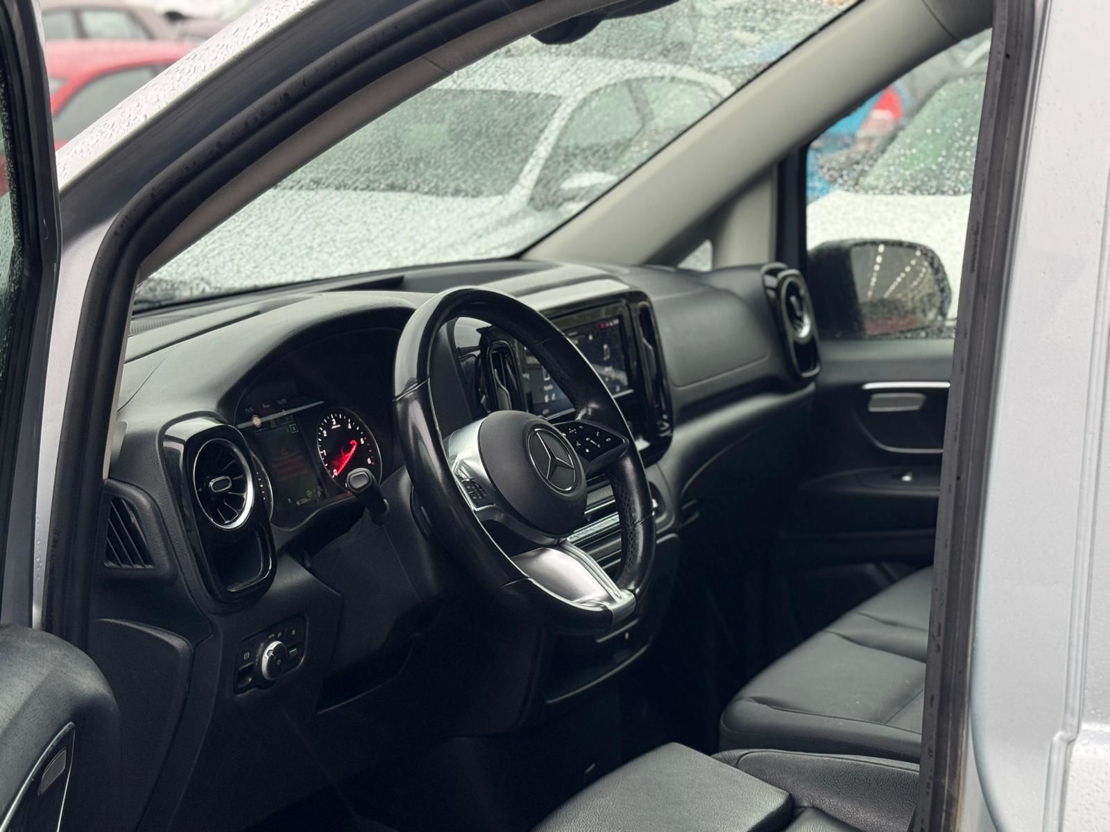 Mercedes-Benz Vito 2024