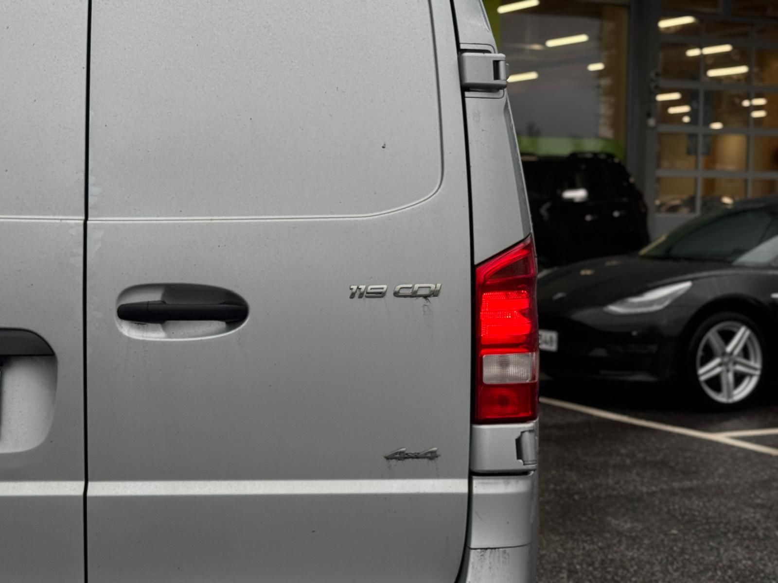 Mercedes-Benz Vito 2024