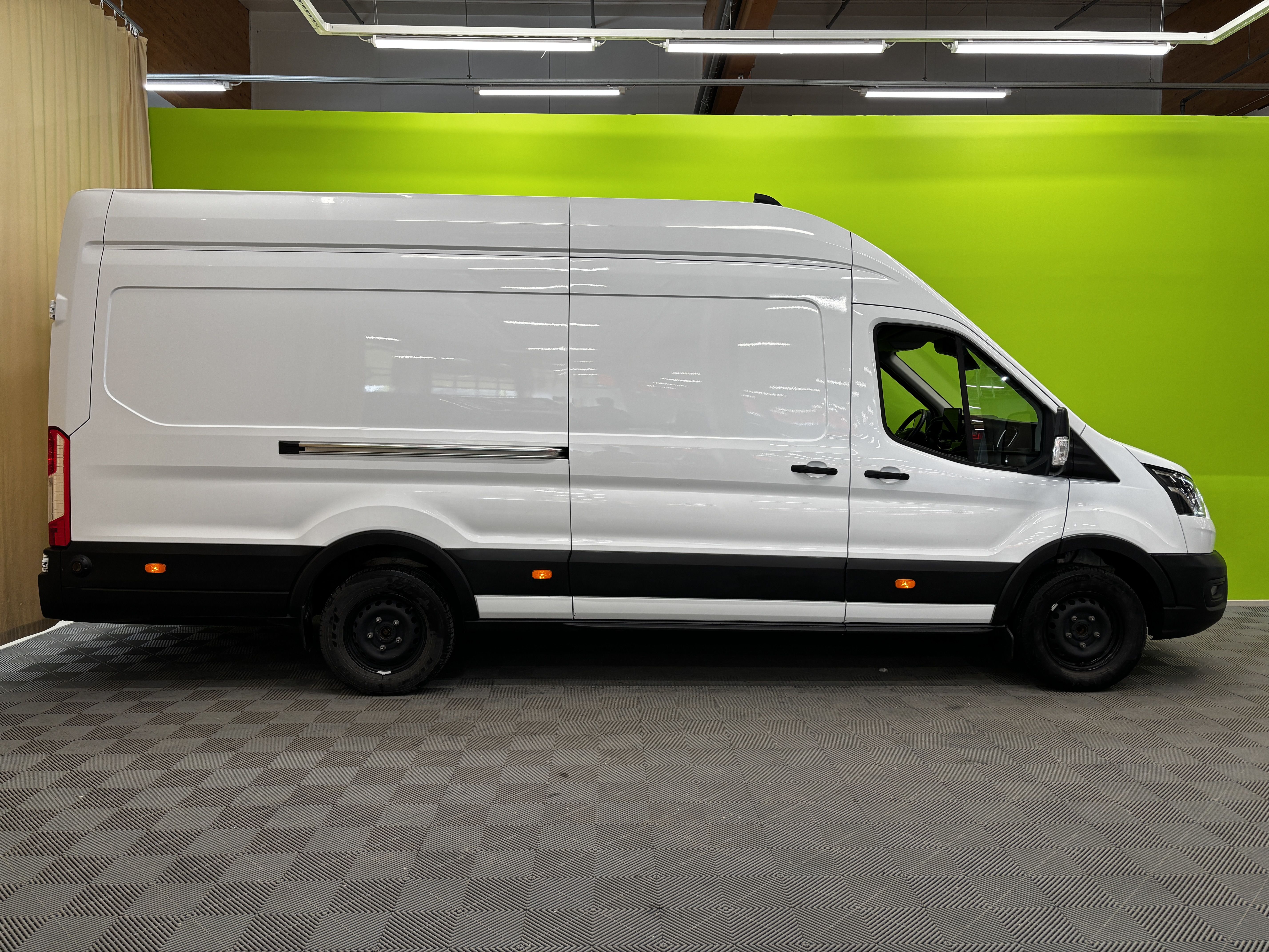 Ford Transit 2023