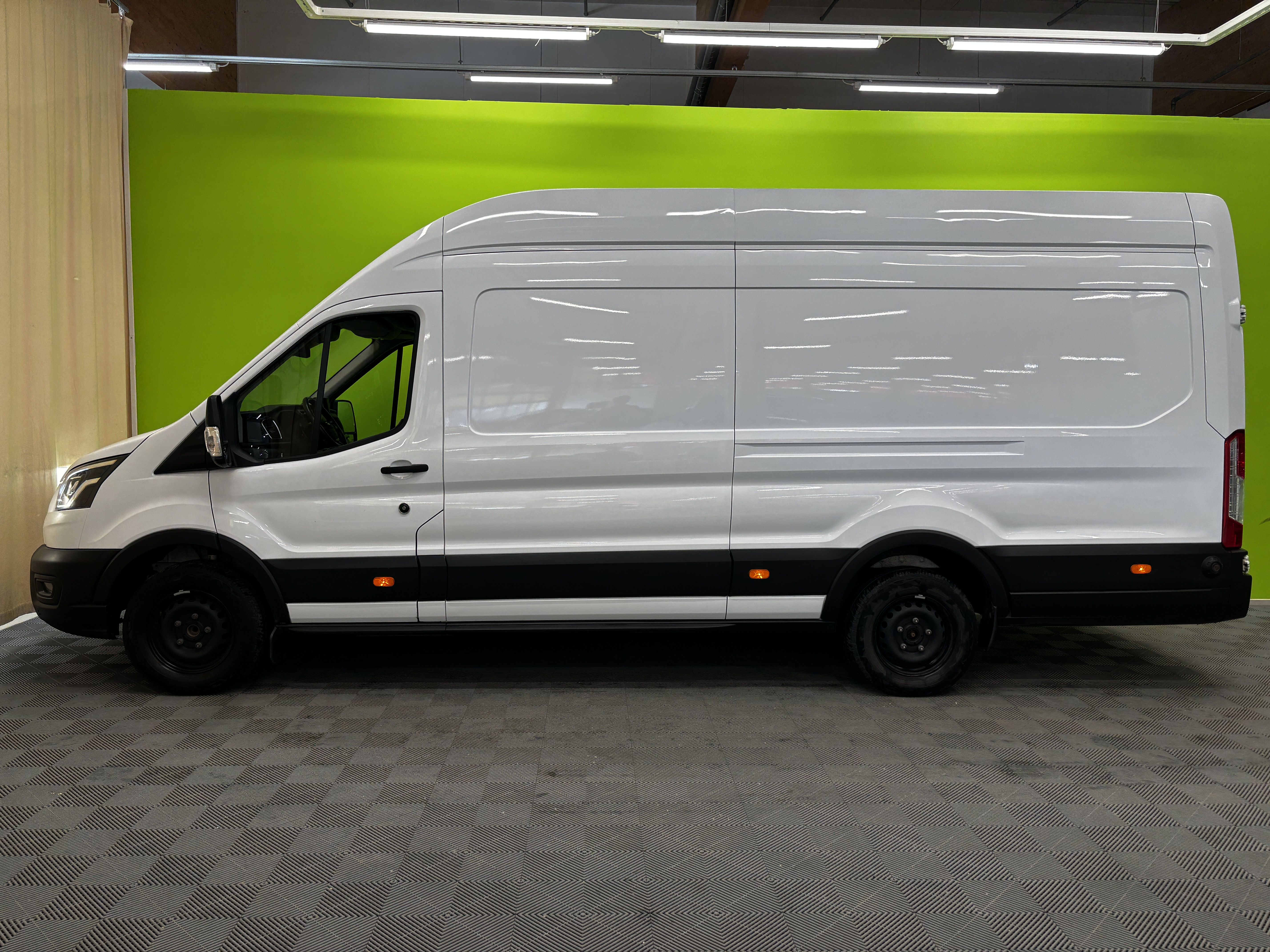 Ford Transit 2023