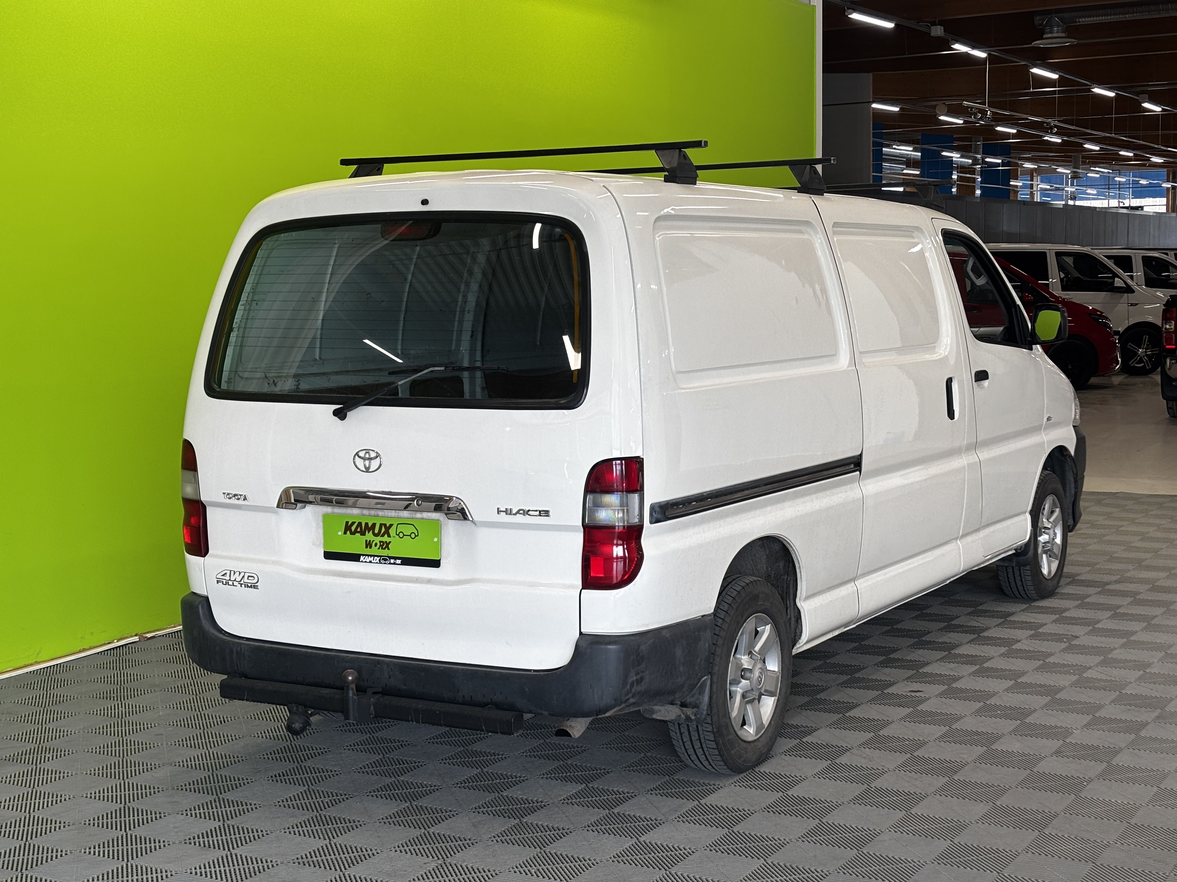 Toyota Hiace 2010