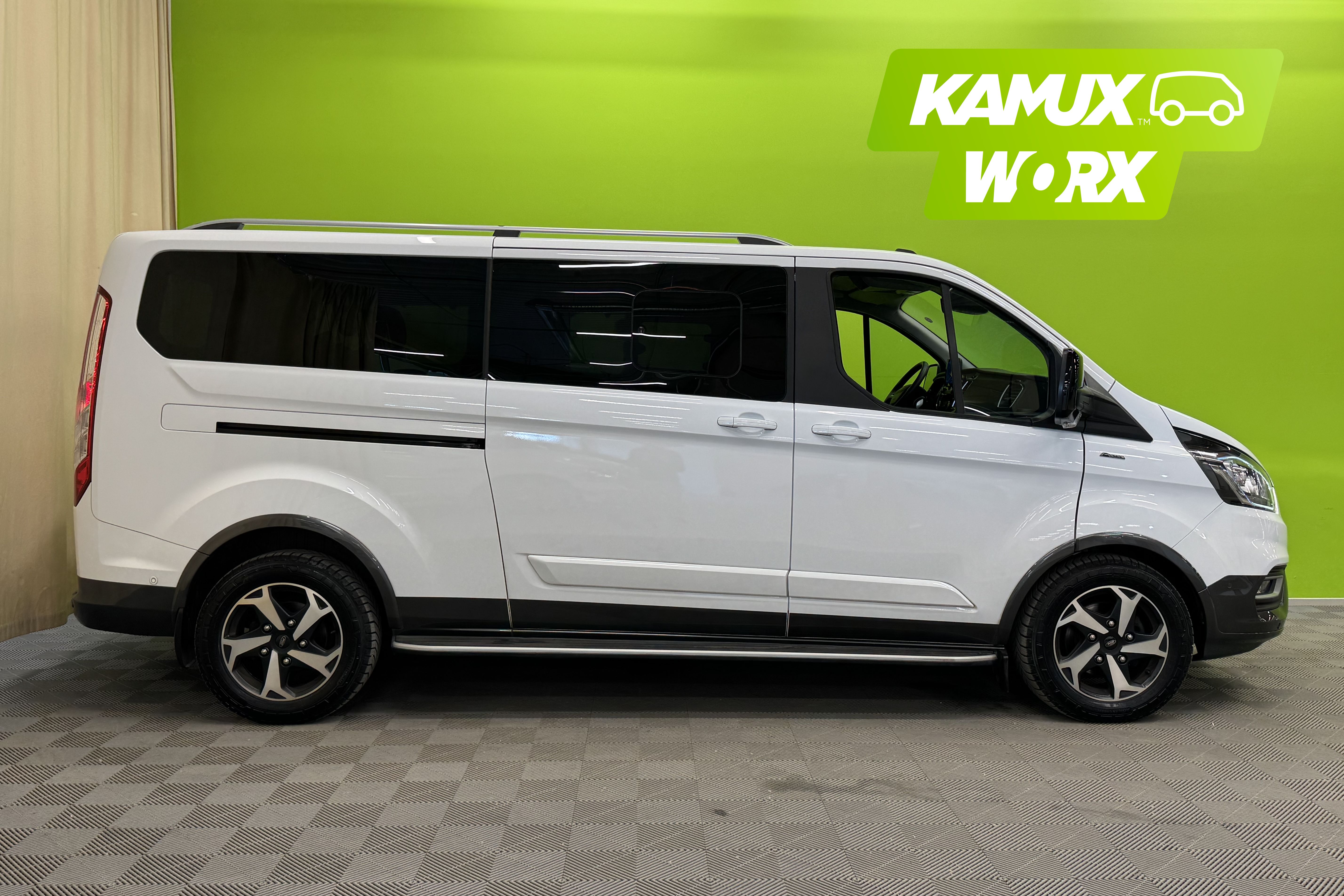 Ford Tourneo Custom 2023