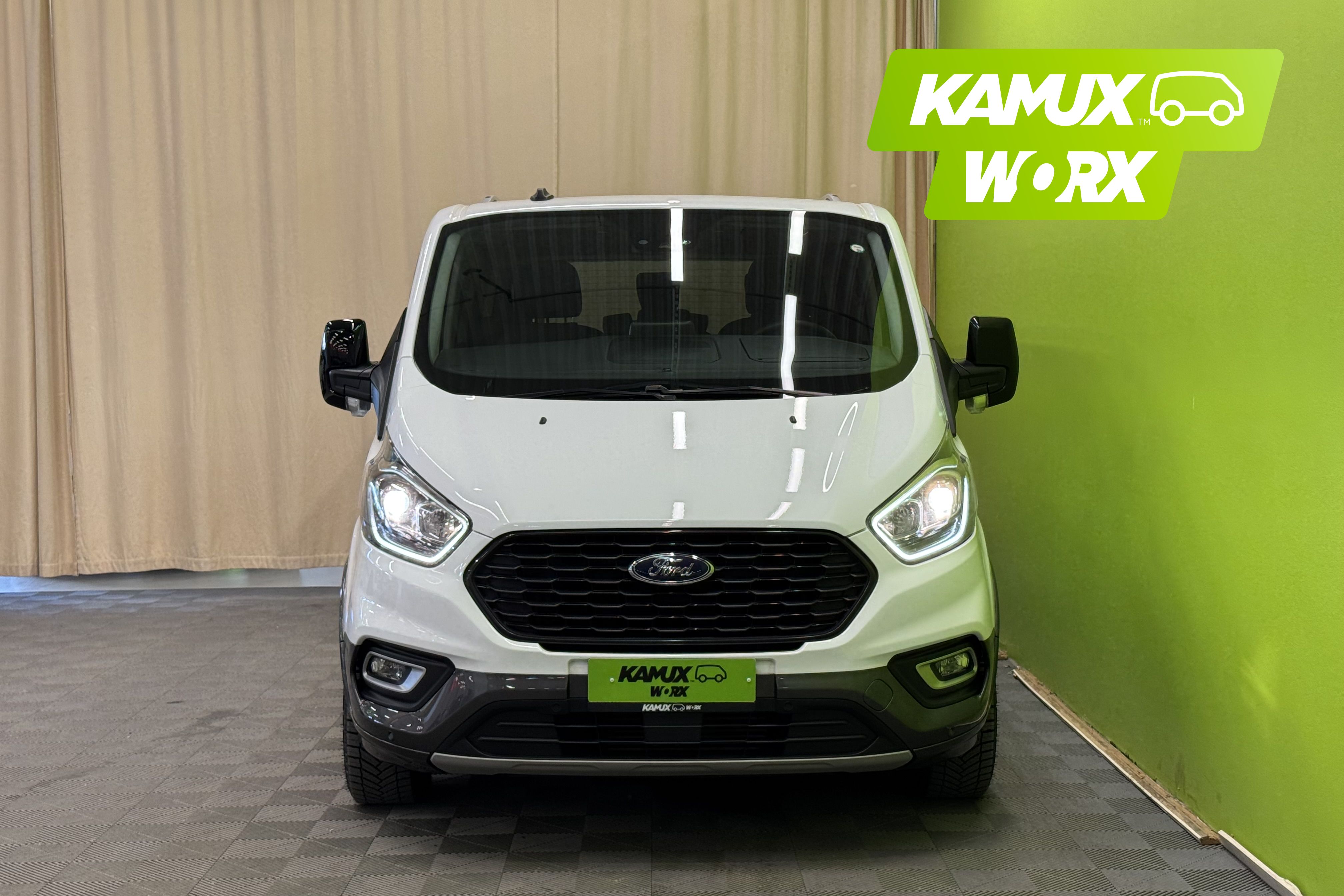 Ford Tourneo Custom 2023