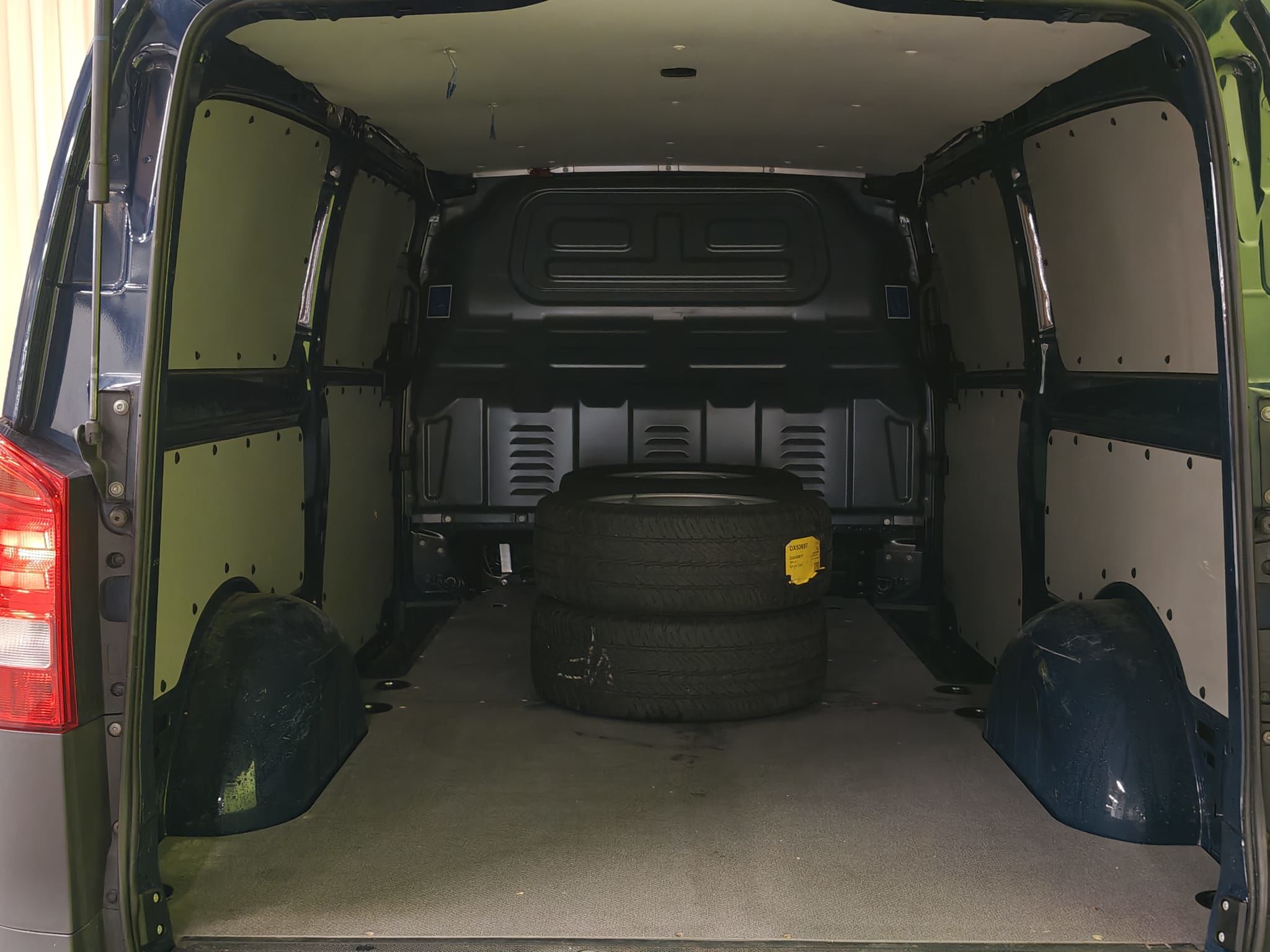 Mercedes-Benz Vito 2023
