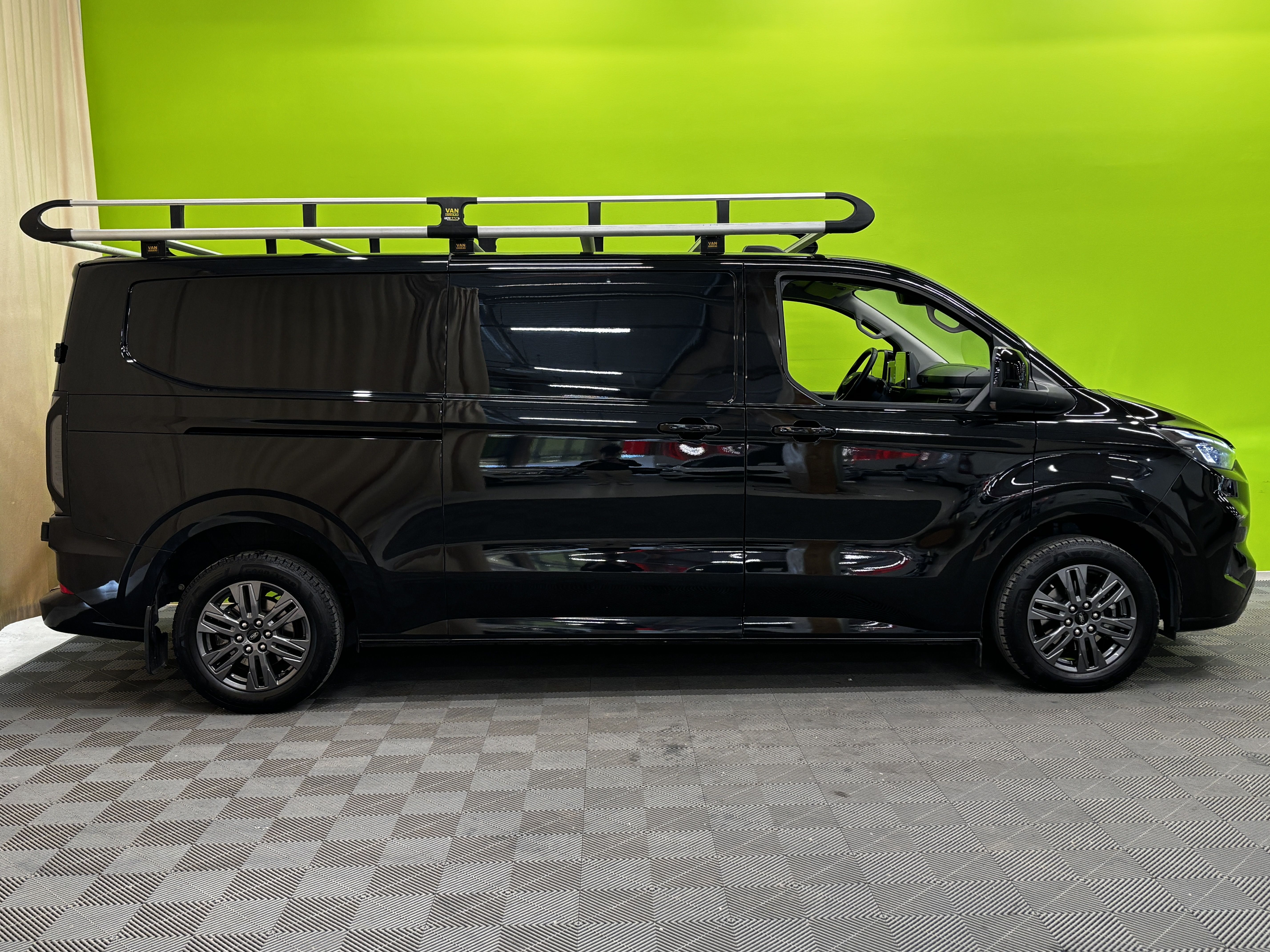 Ford Transit Custom 2025