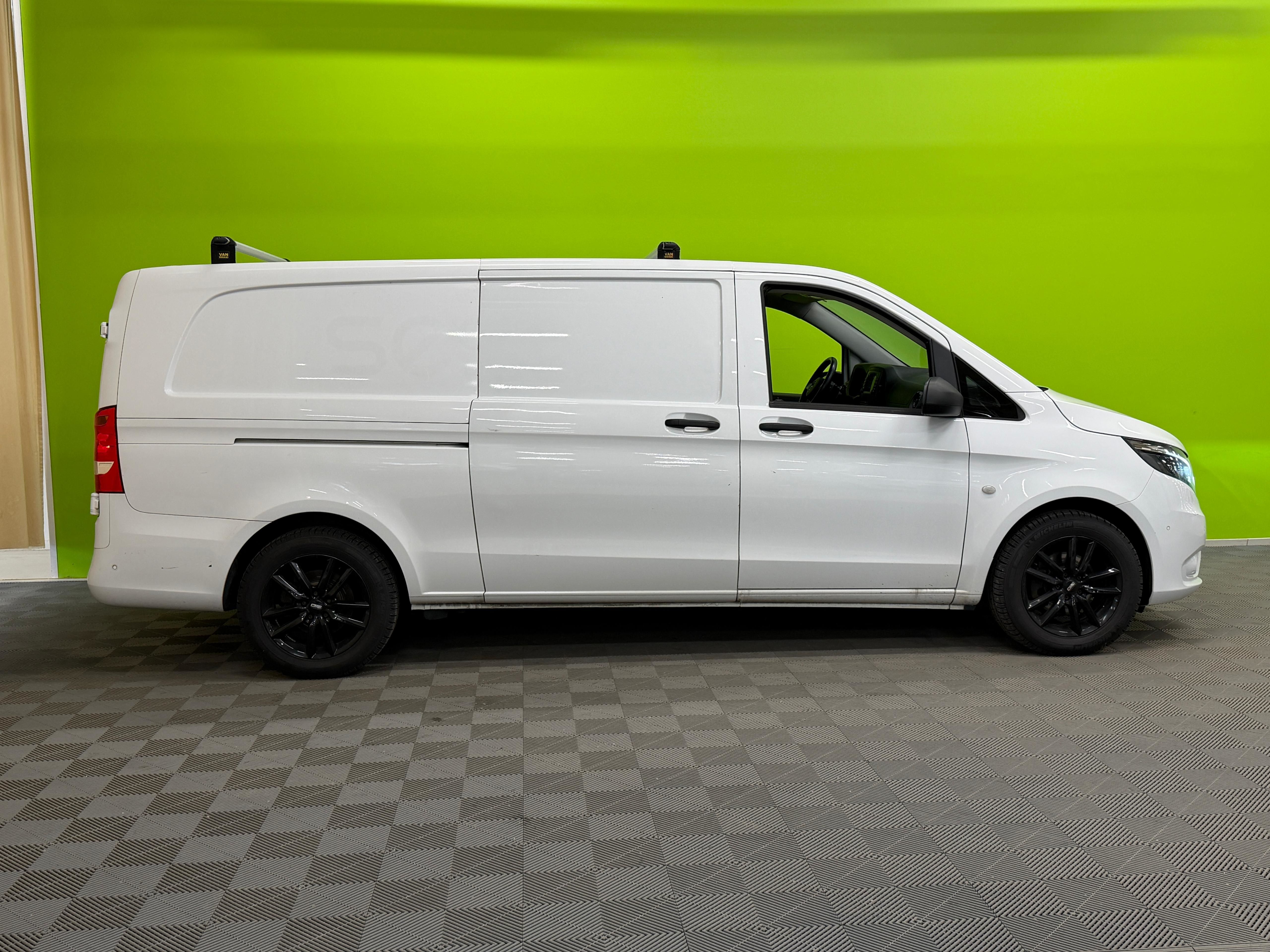 Mercedes-Benz Vito 2023