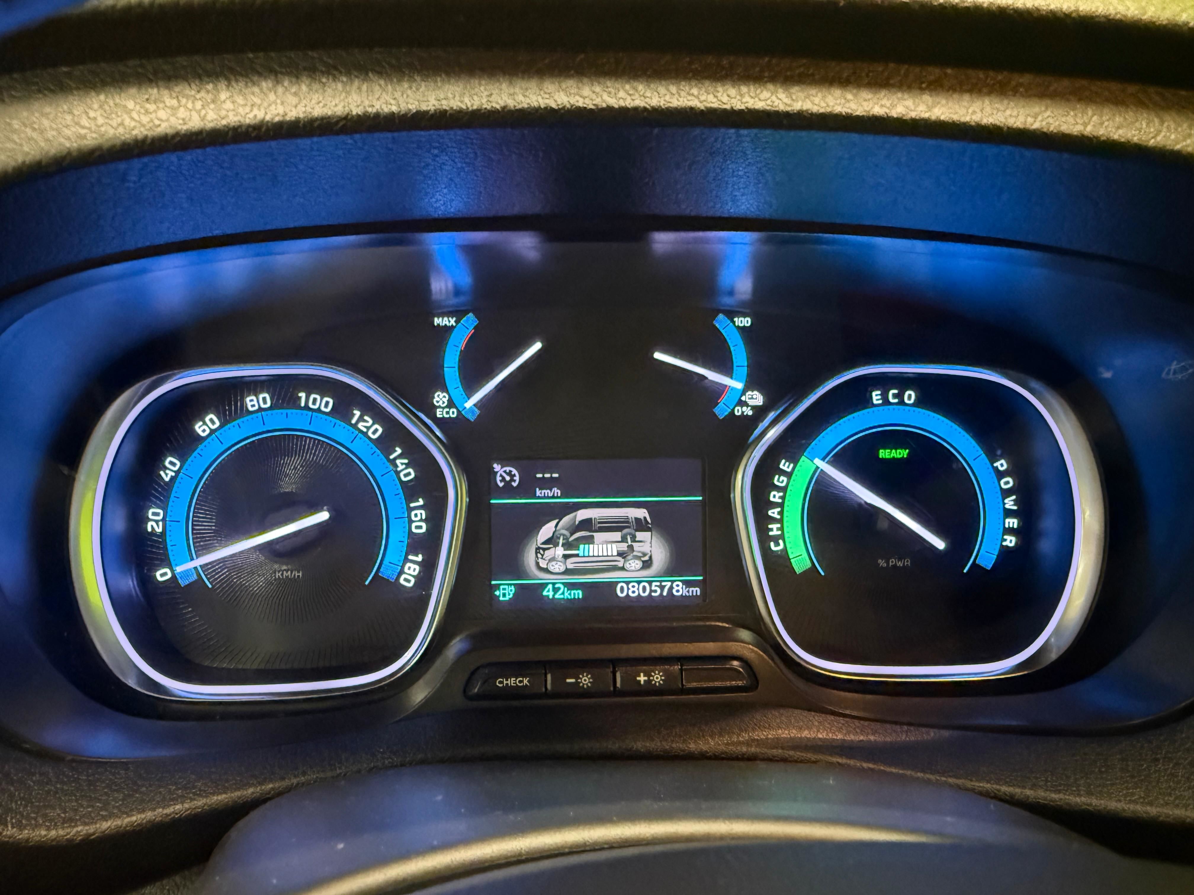 Peugeot e-Expert 2023