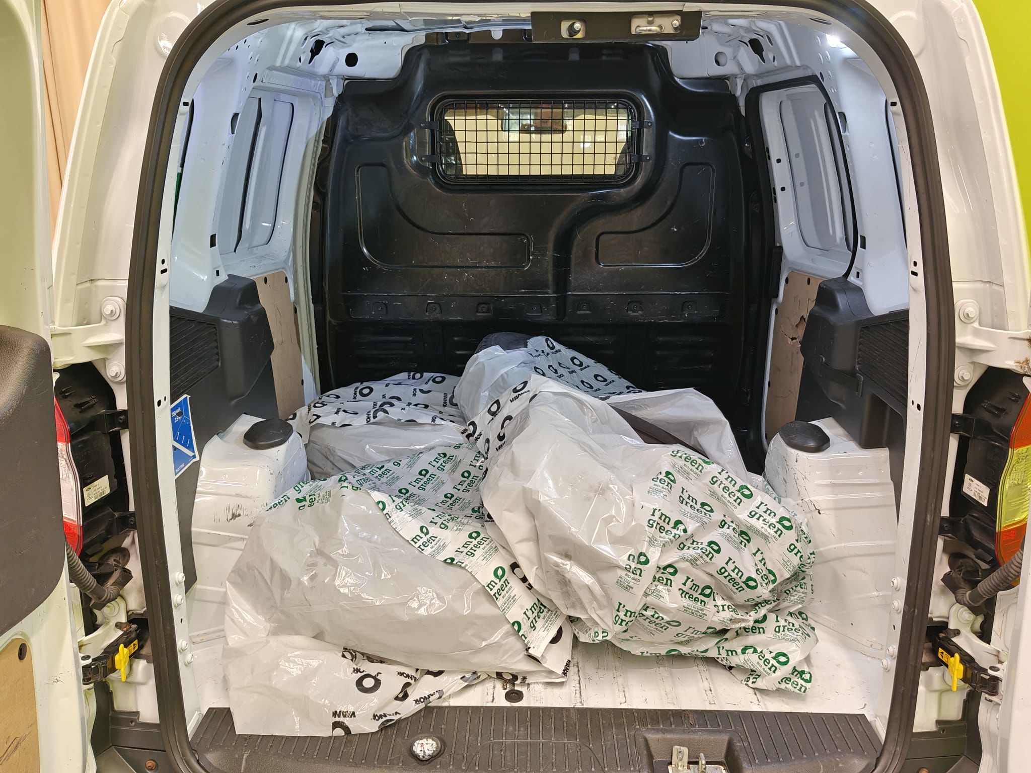 Ford Transit Courier 2021