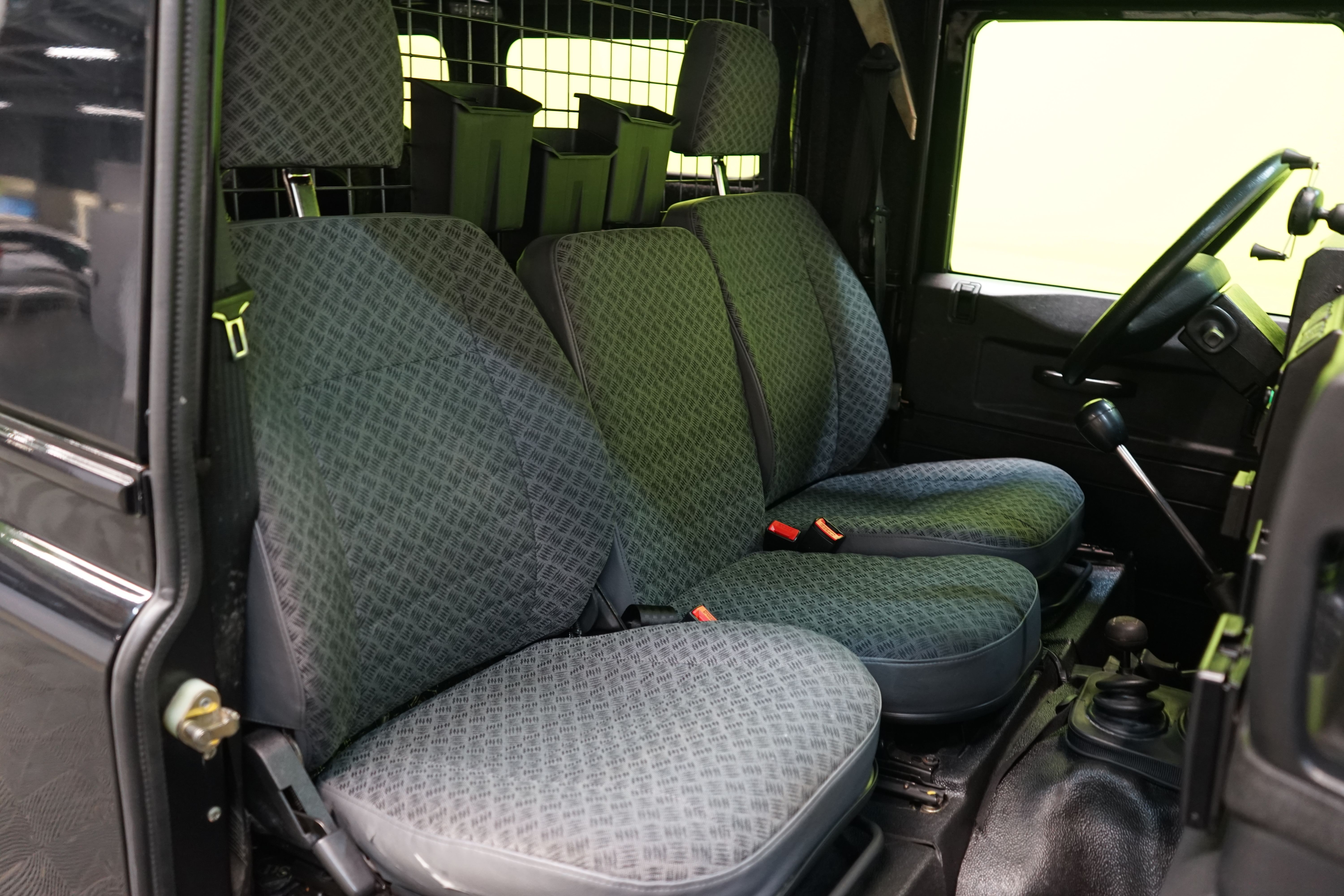 Land Rover Defender 2007