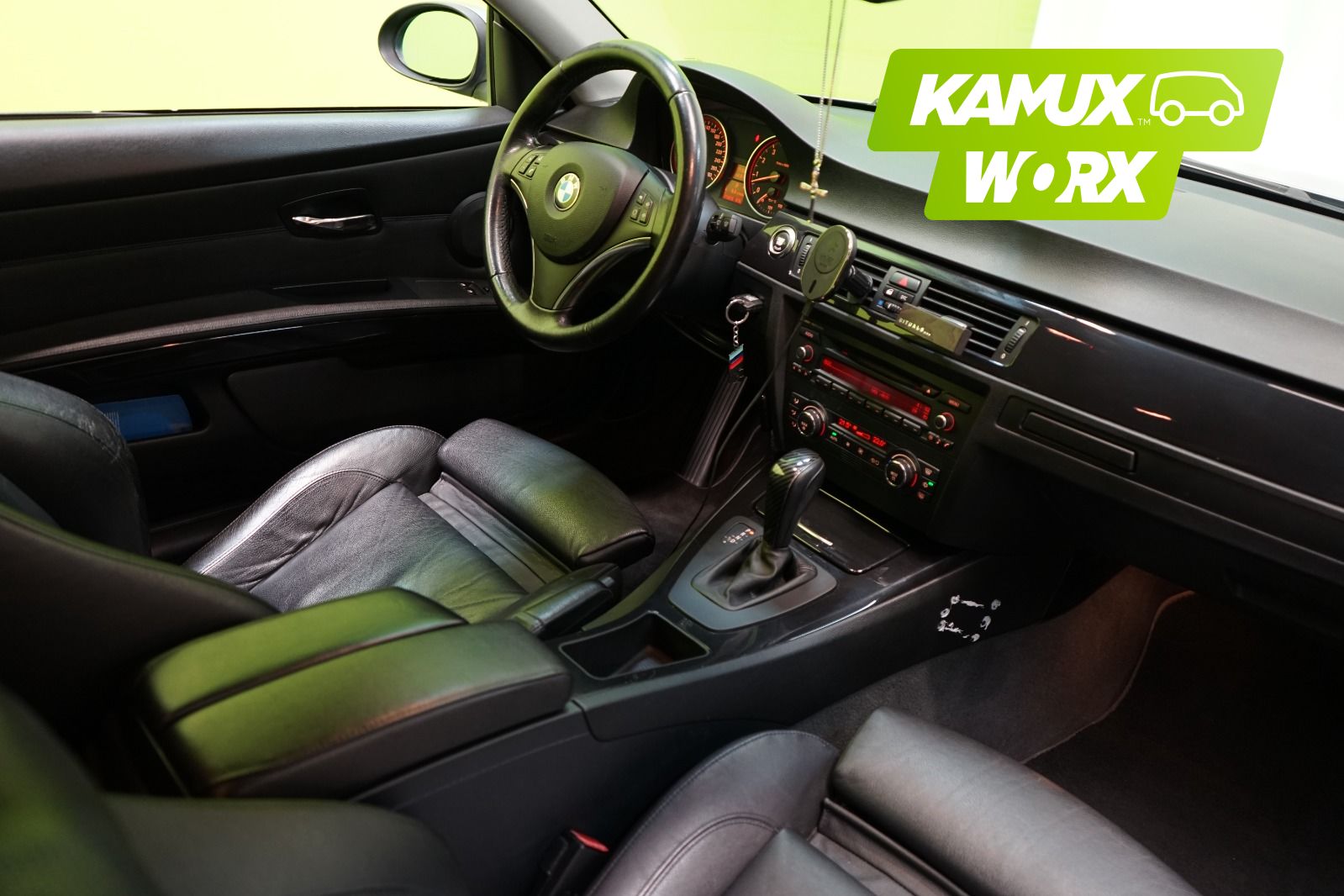 BMW 330 2007