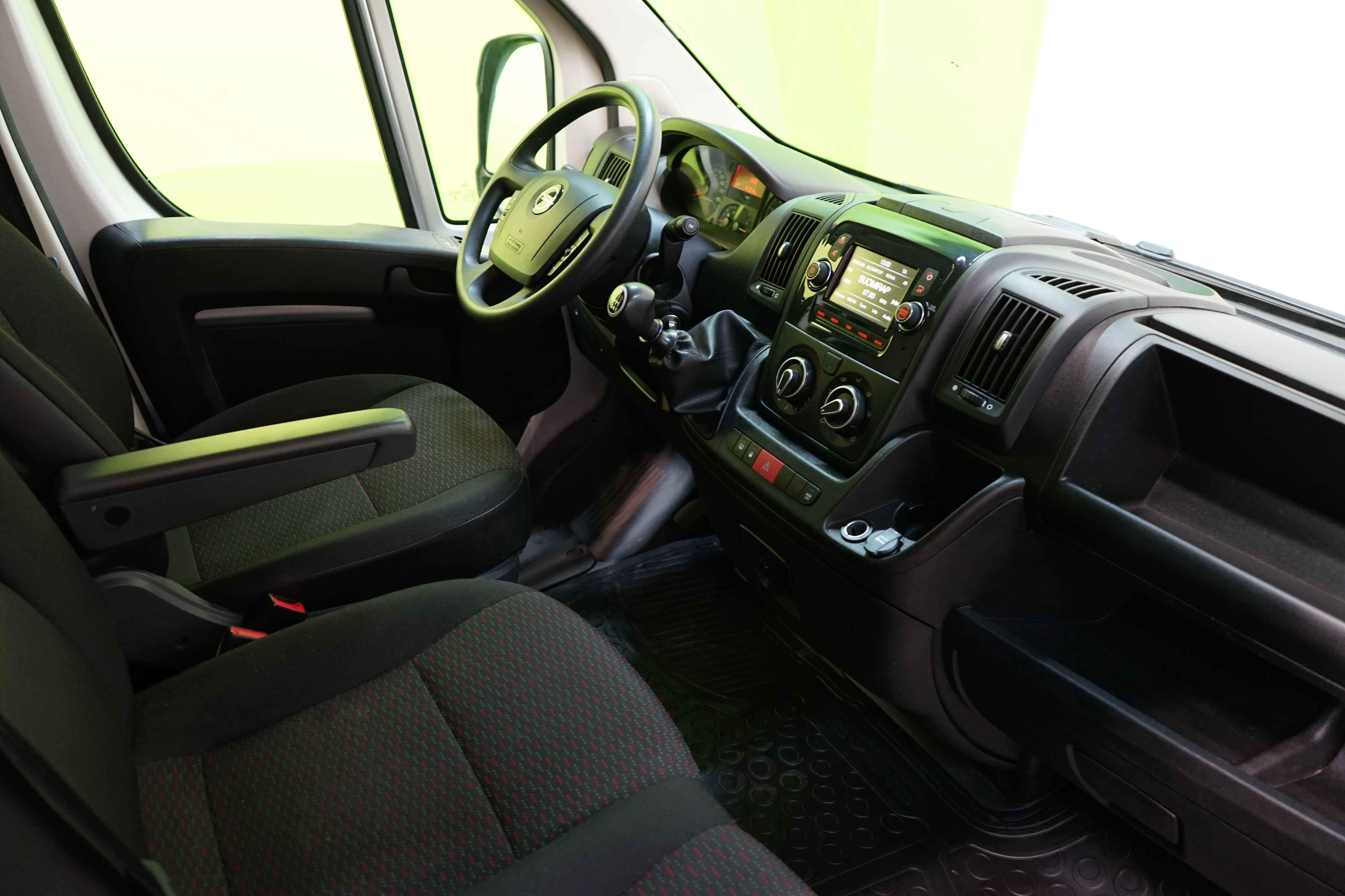 Opel Movano 2023