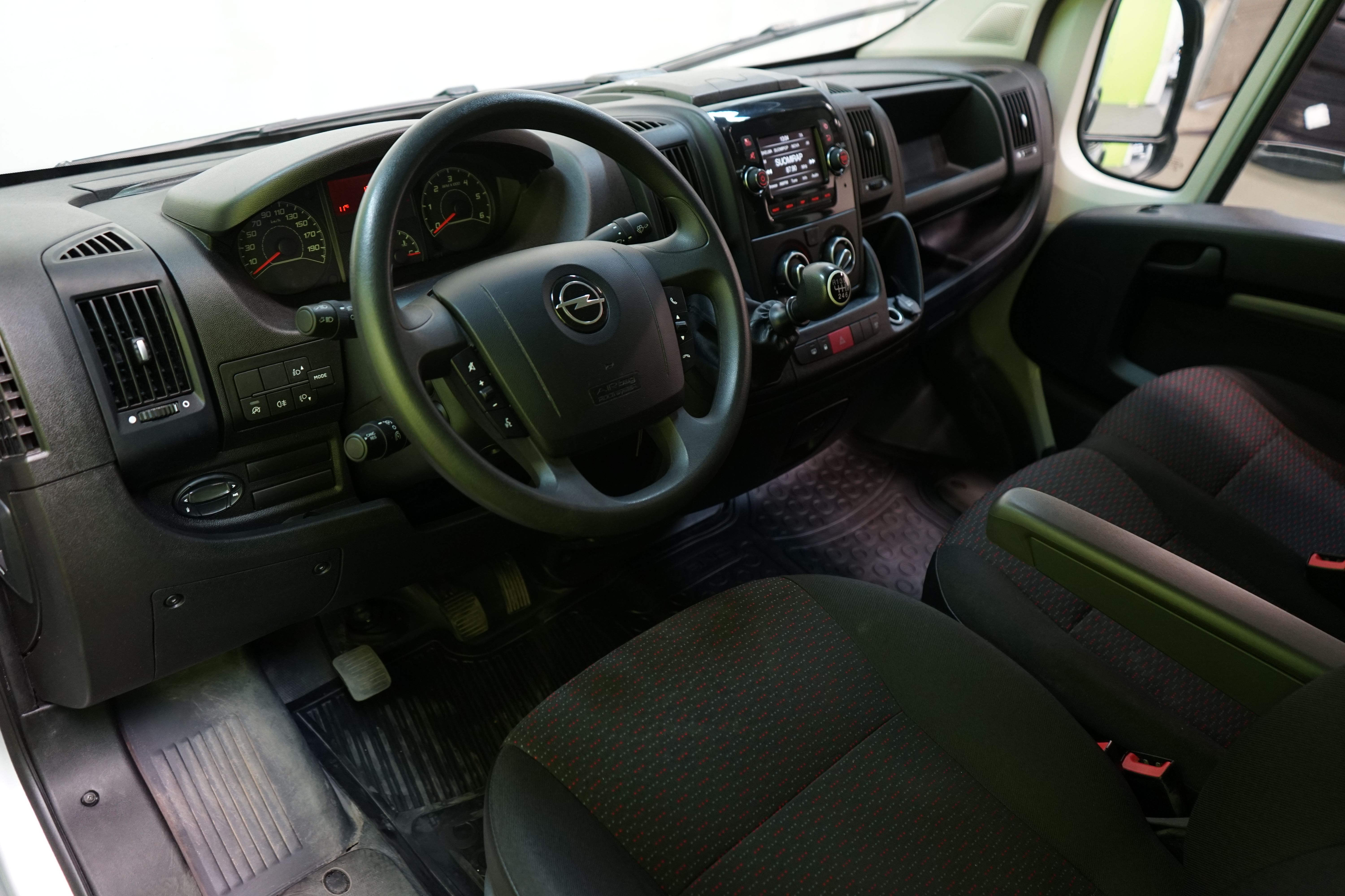 Opel Movano 2023