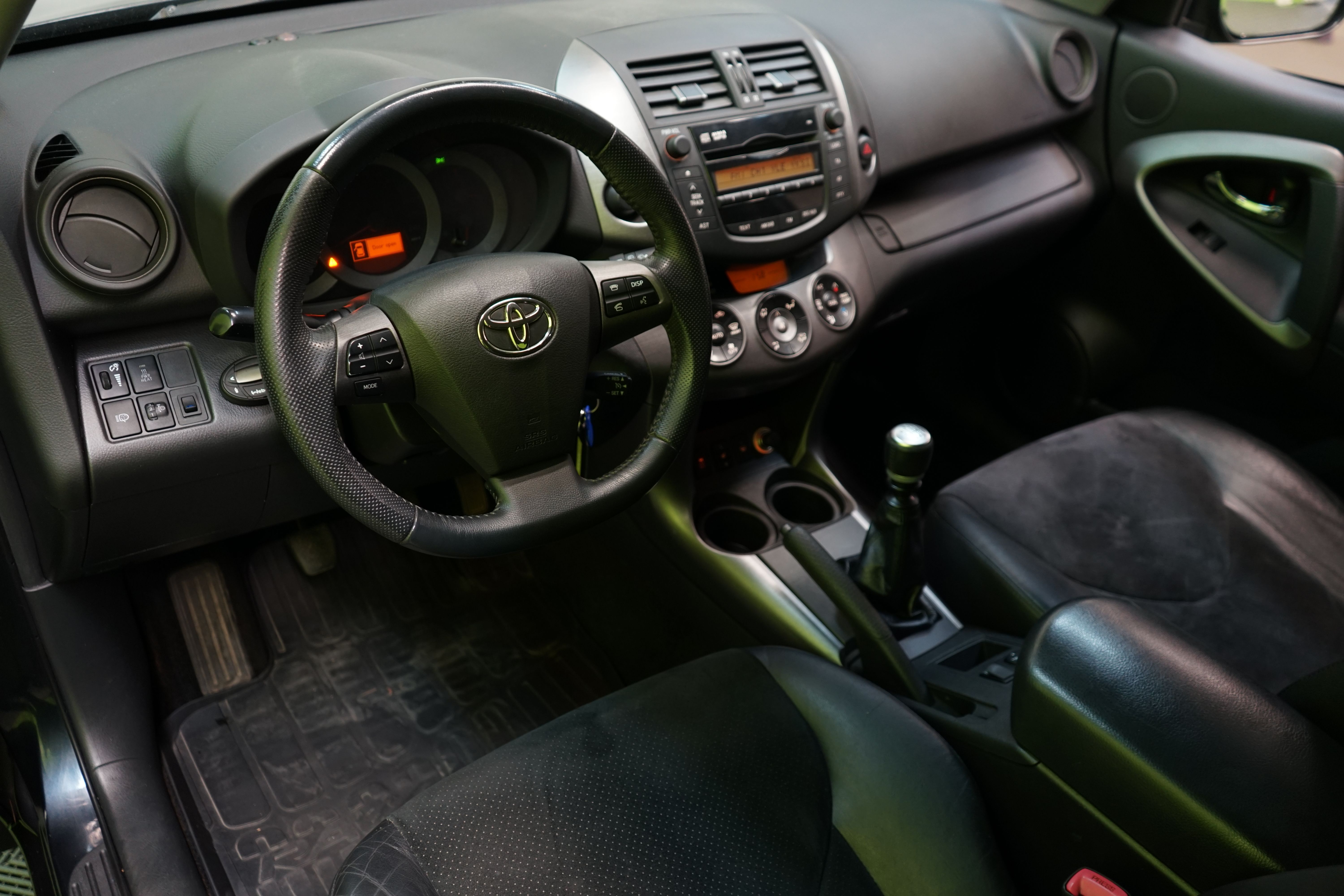 Toyota RAV4 2011