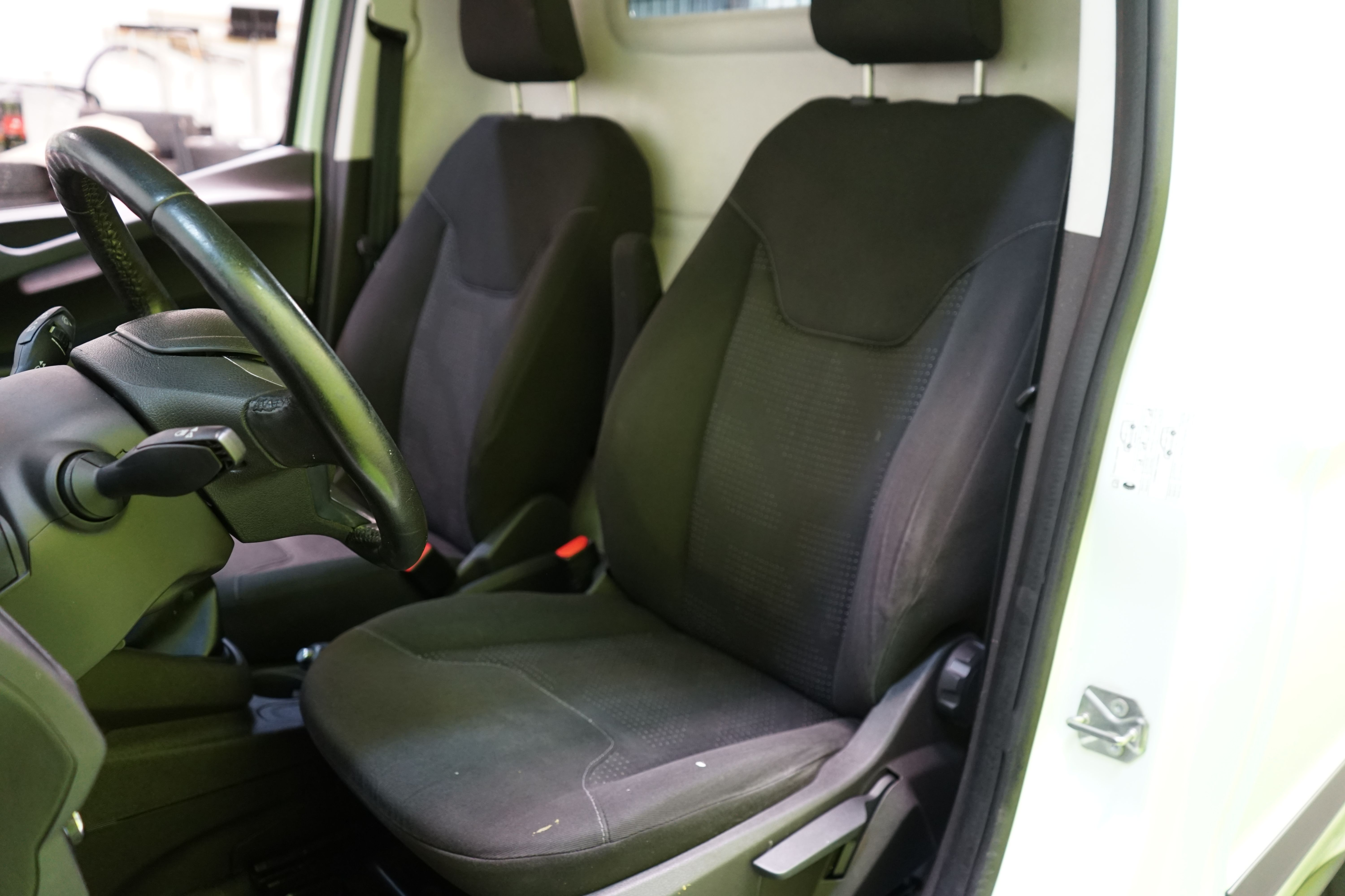 Ford Transit Courier 2016