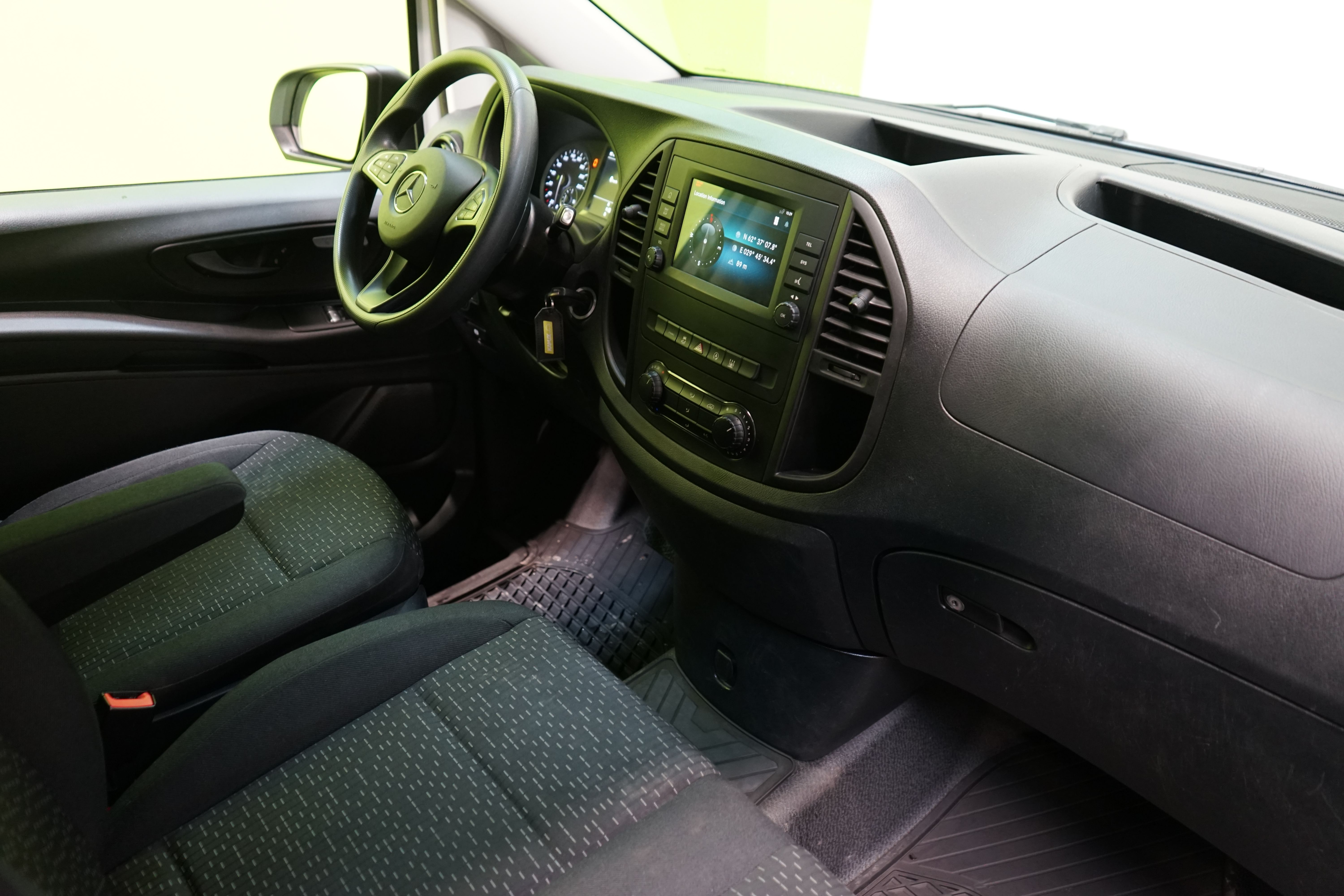 Mercedes-Benz Vito 2023