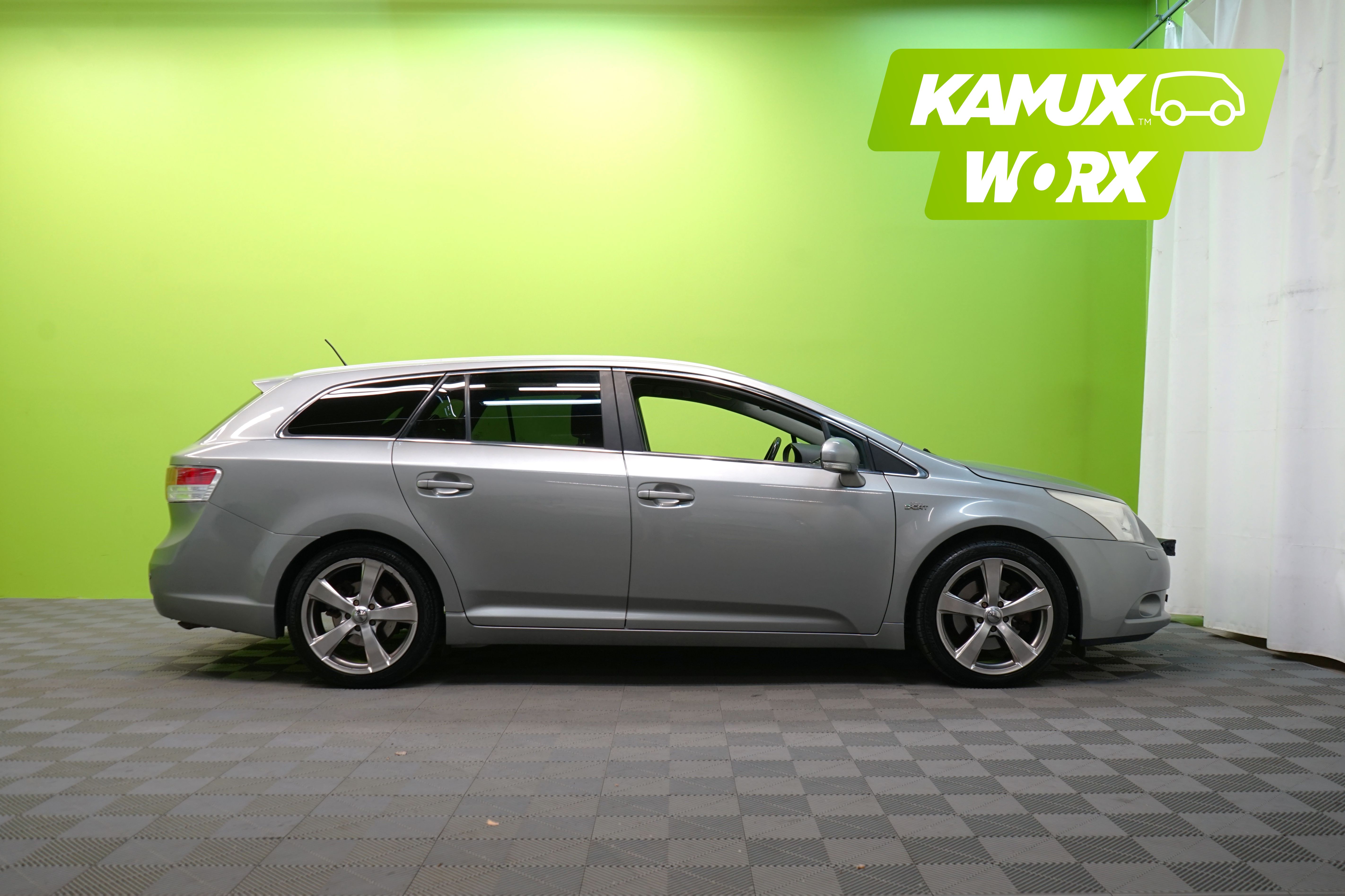 Toyota Avensis 2010