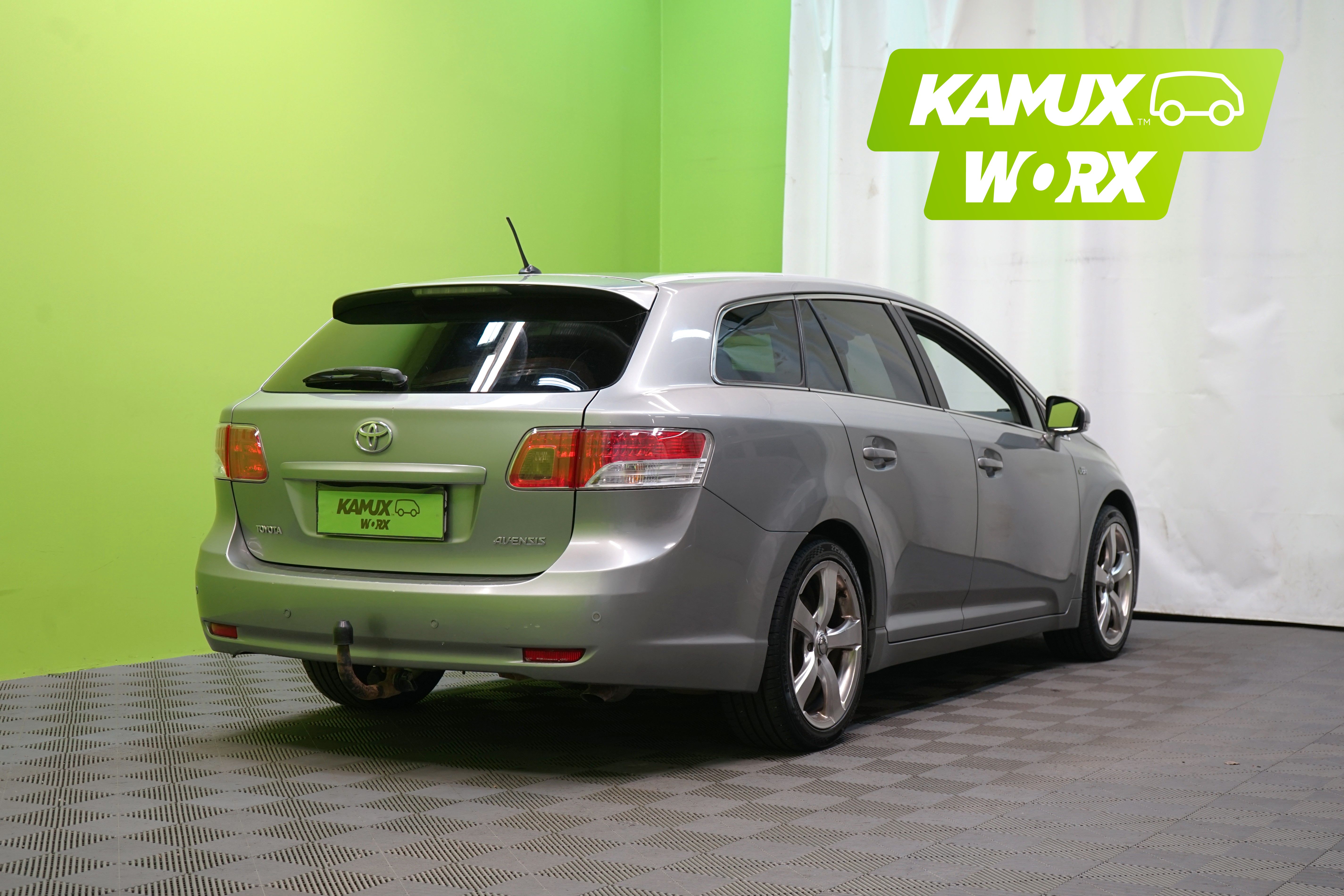 Toyota Avensis 2010