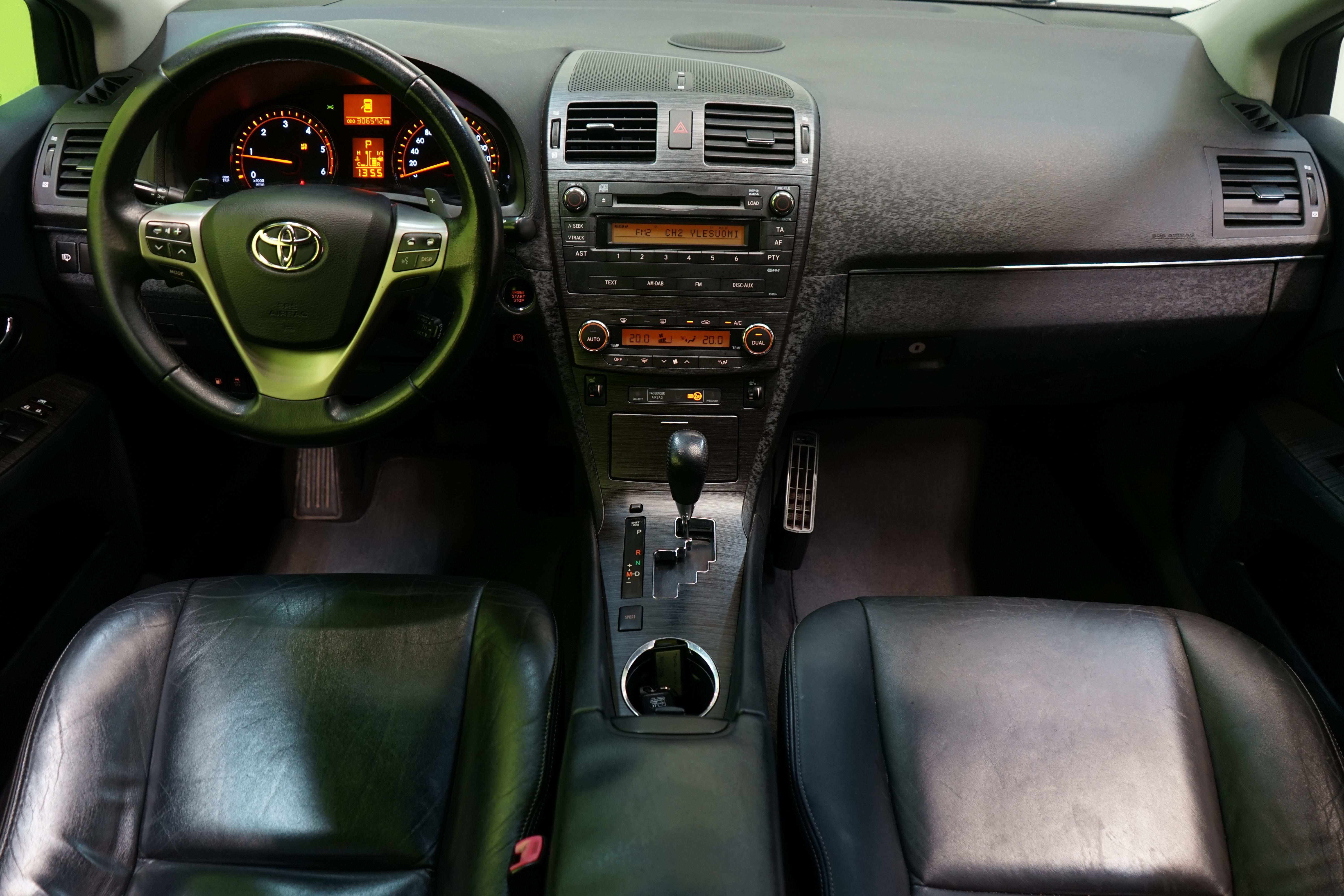 Toyota Avensis 2010