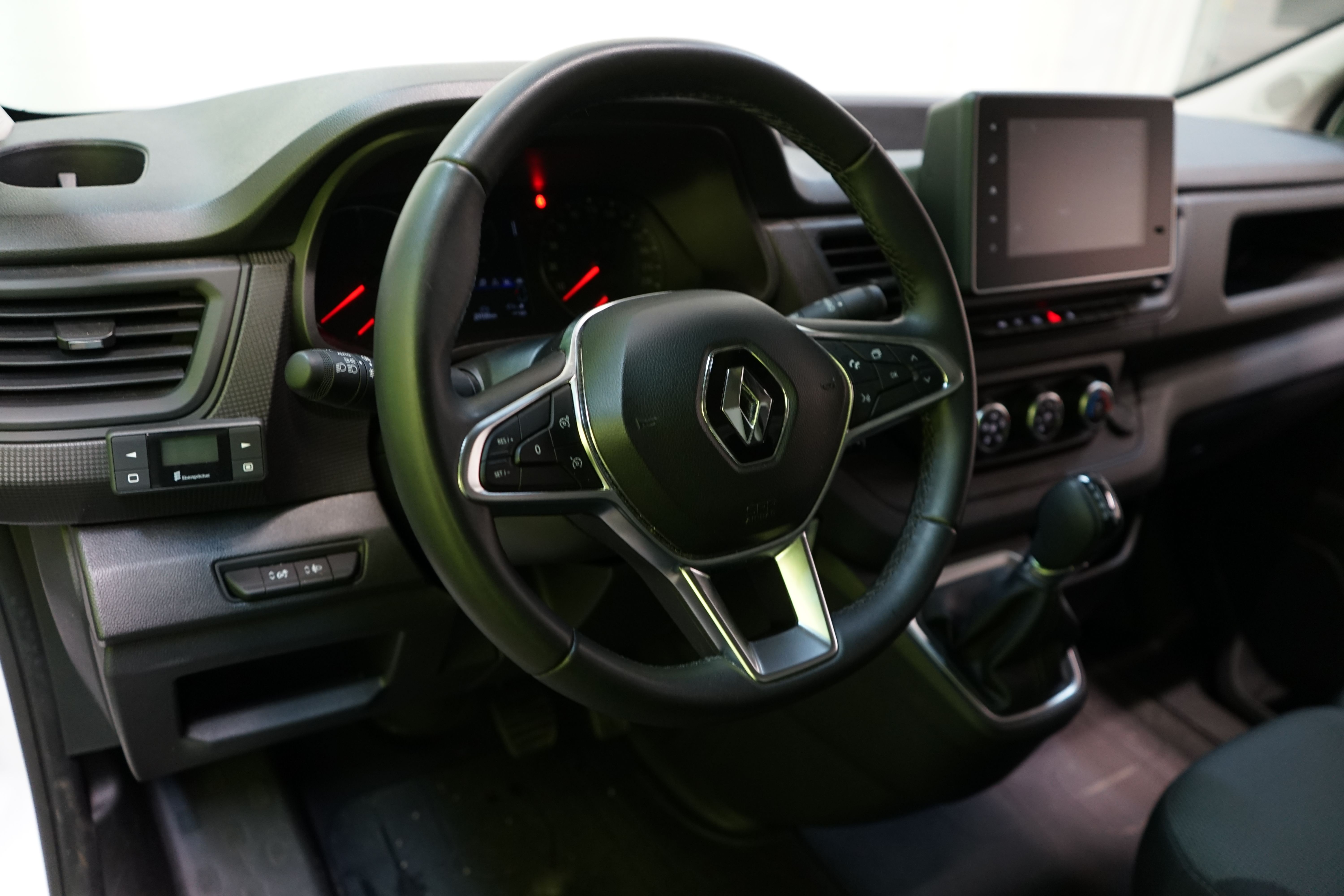 Renault Trafic 2024