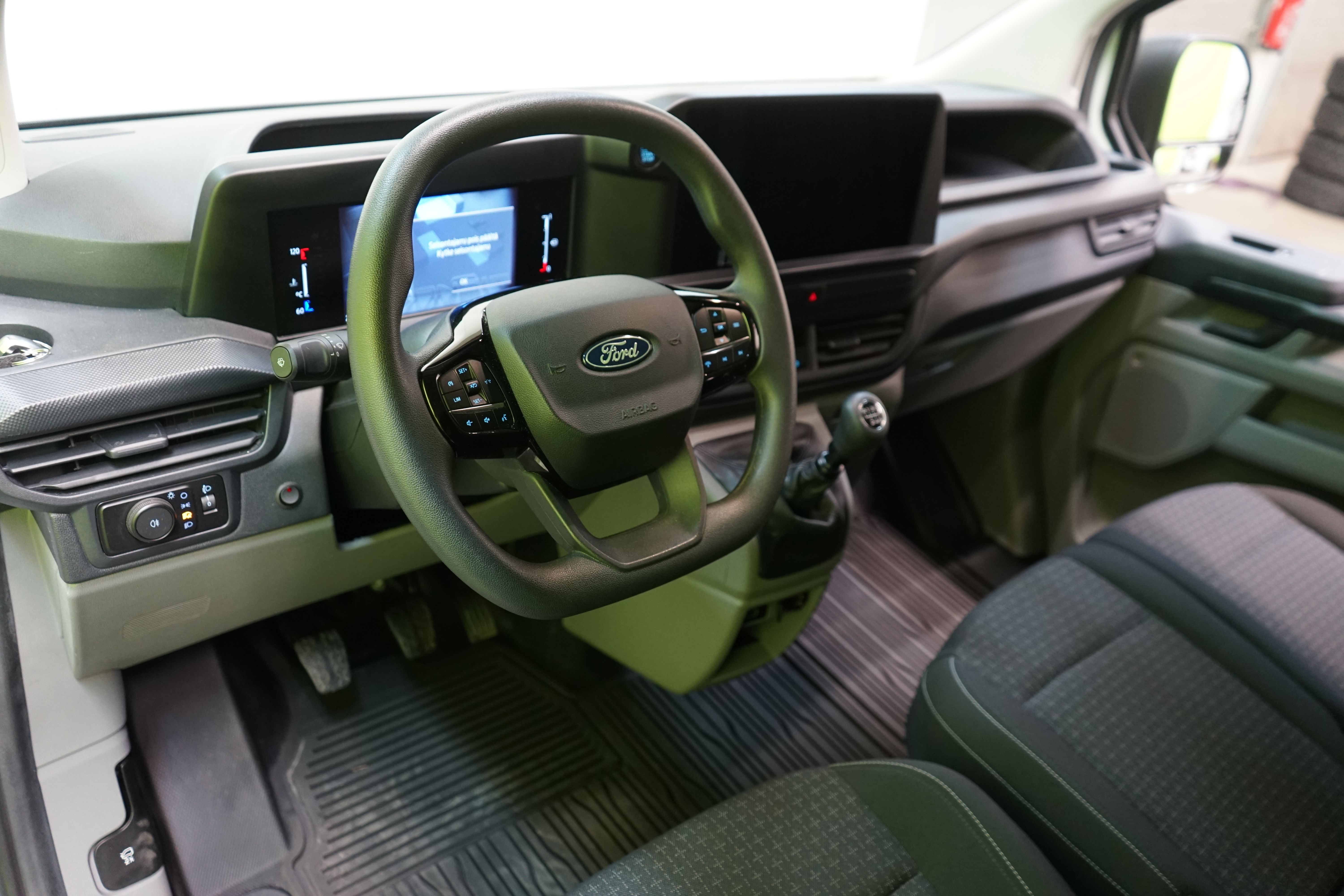 Ford Transit Custom 2024