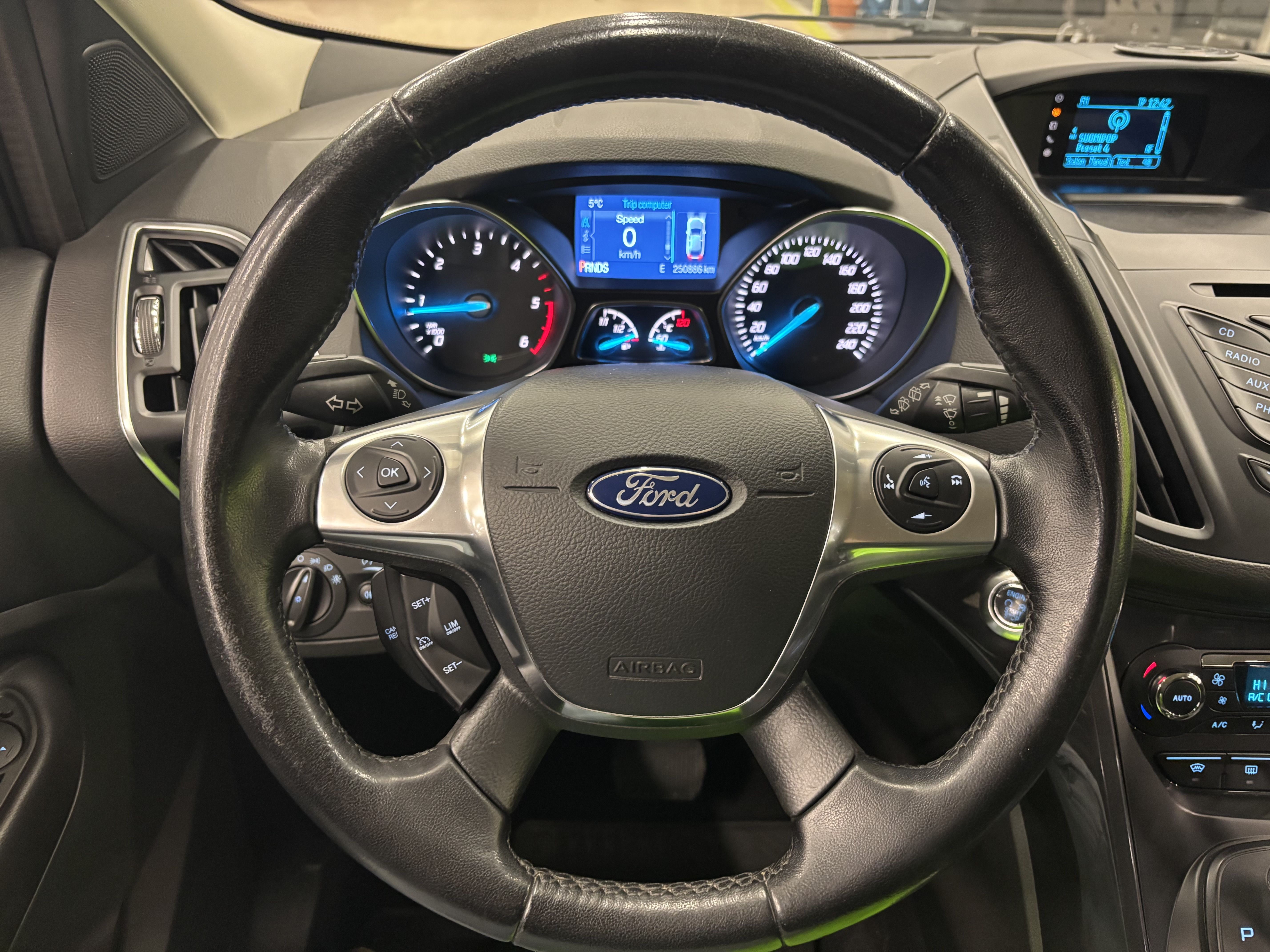 Ford Kuga 2014