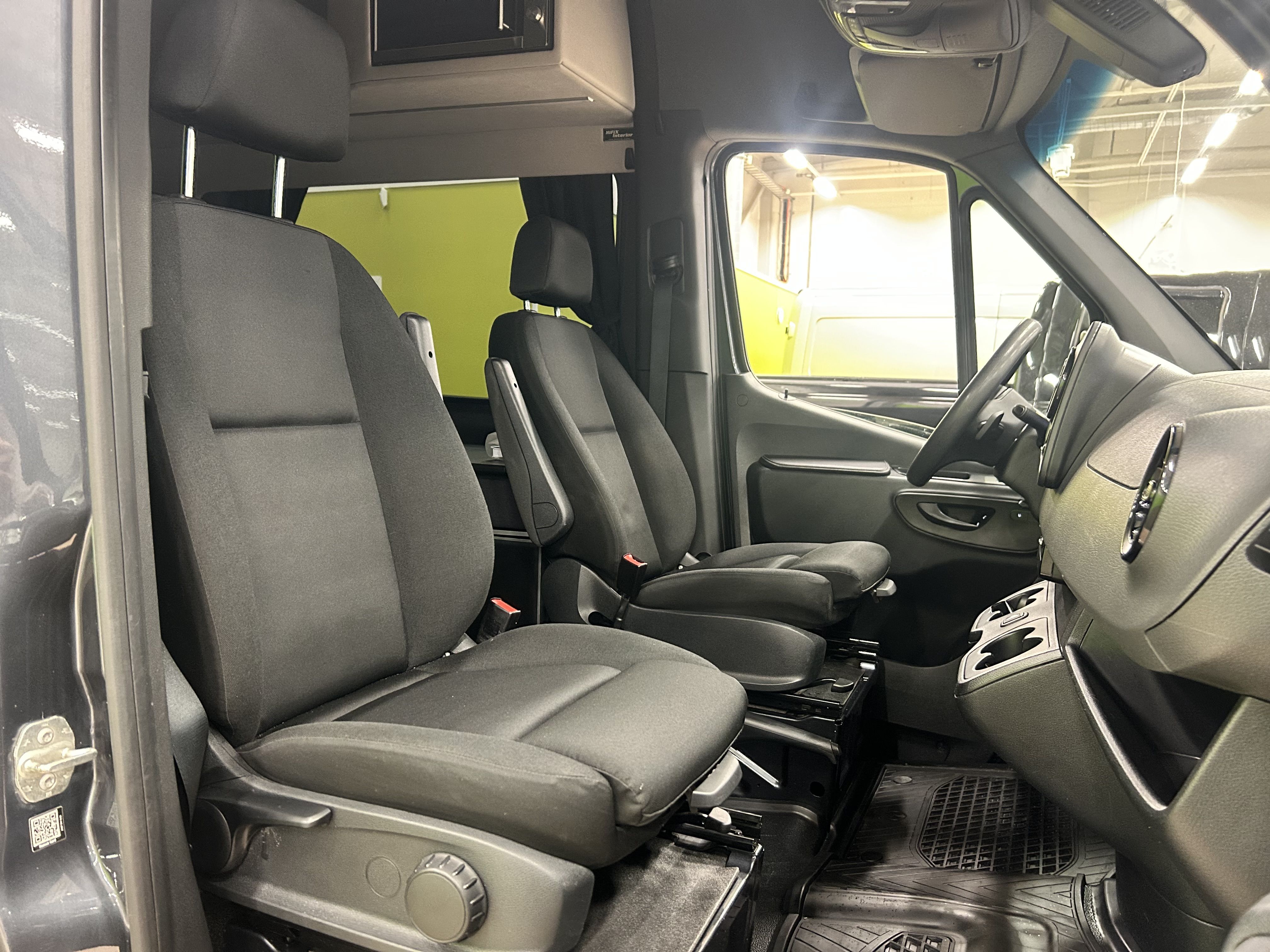 Mercedes-Benz Sprinter 2021