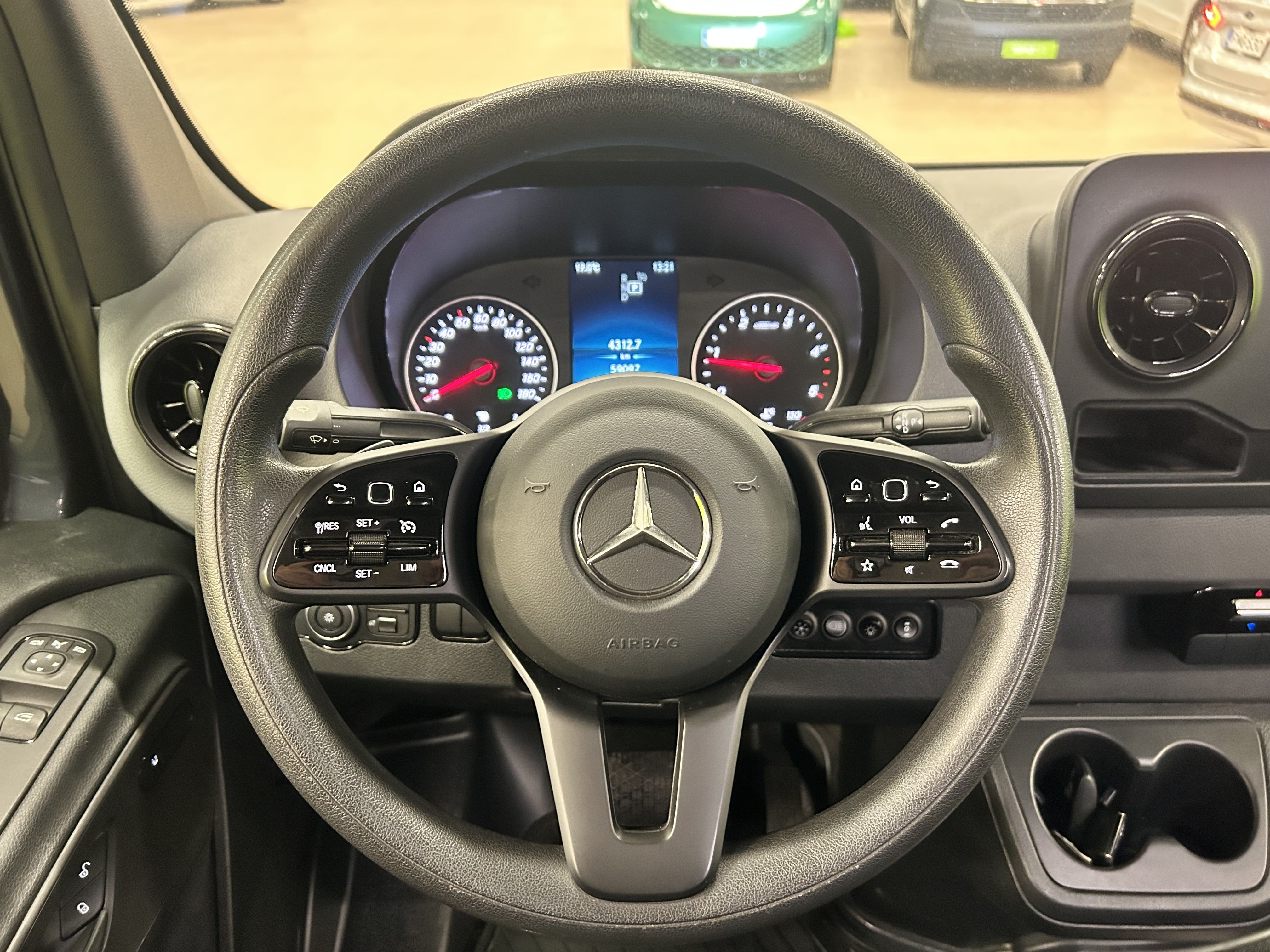 Mercedes-Benz Sprinter 2021