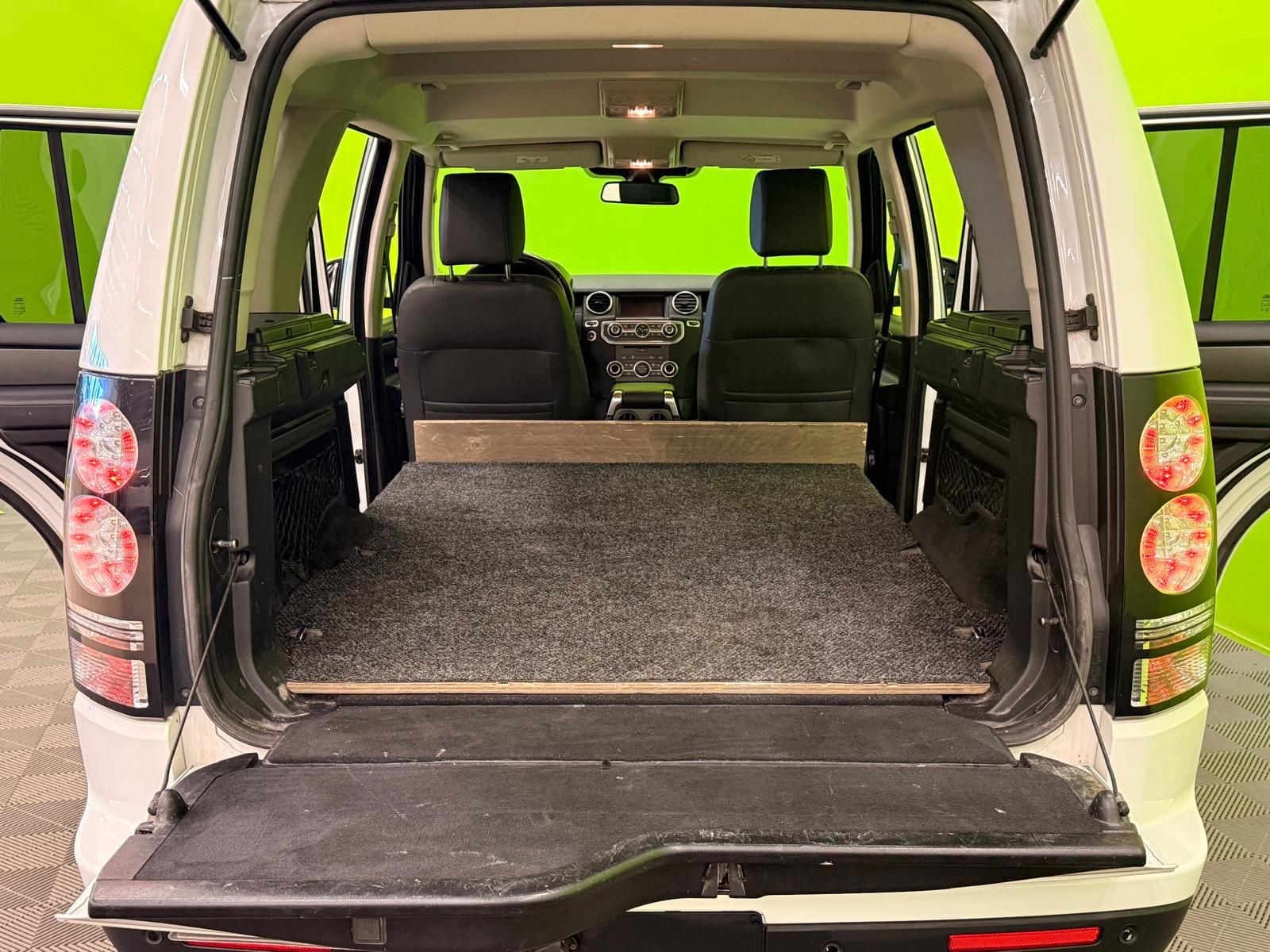 Land Rover Discovery 2016