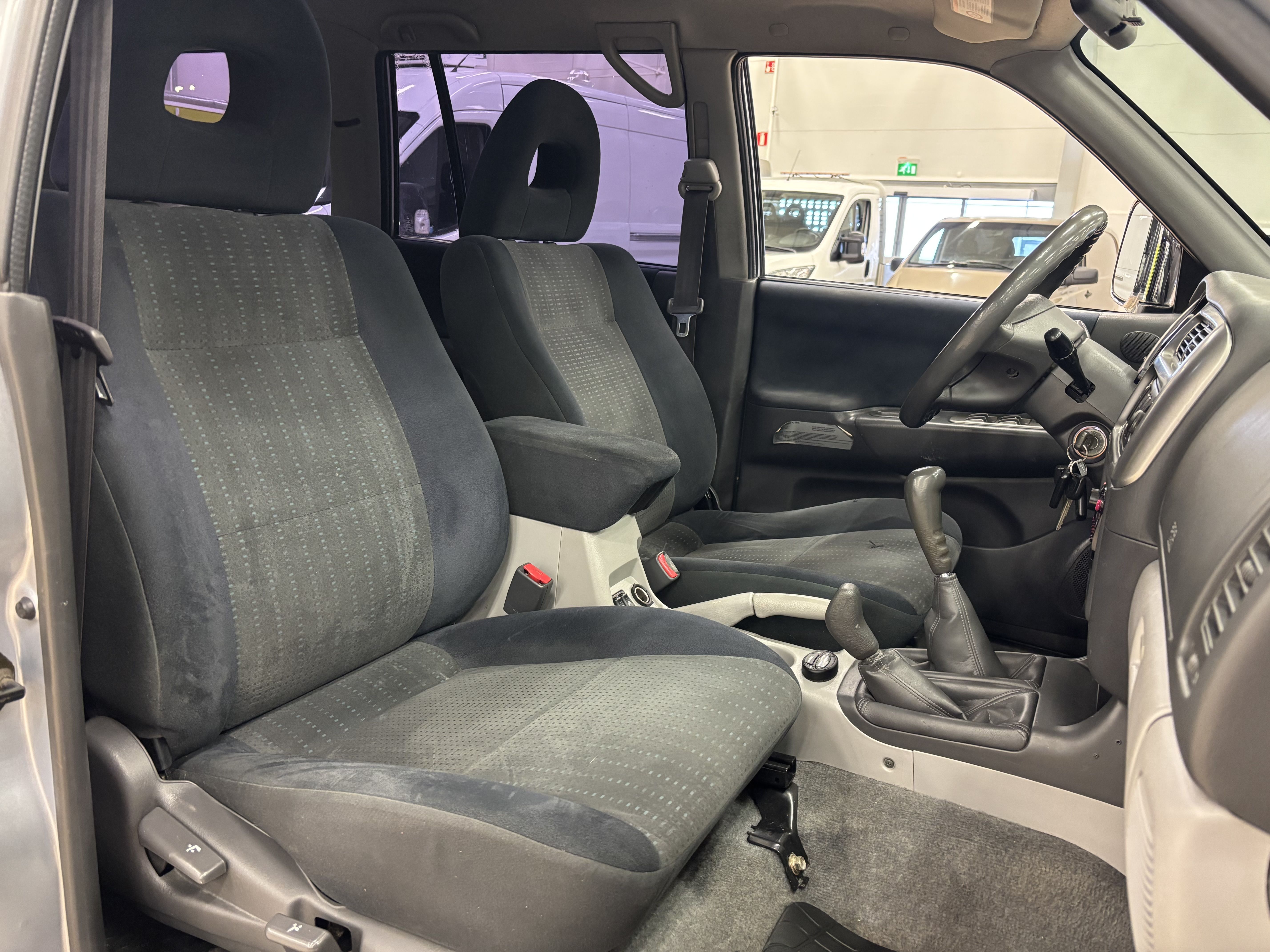 Mitsubishi Pajero Sport 2005