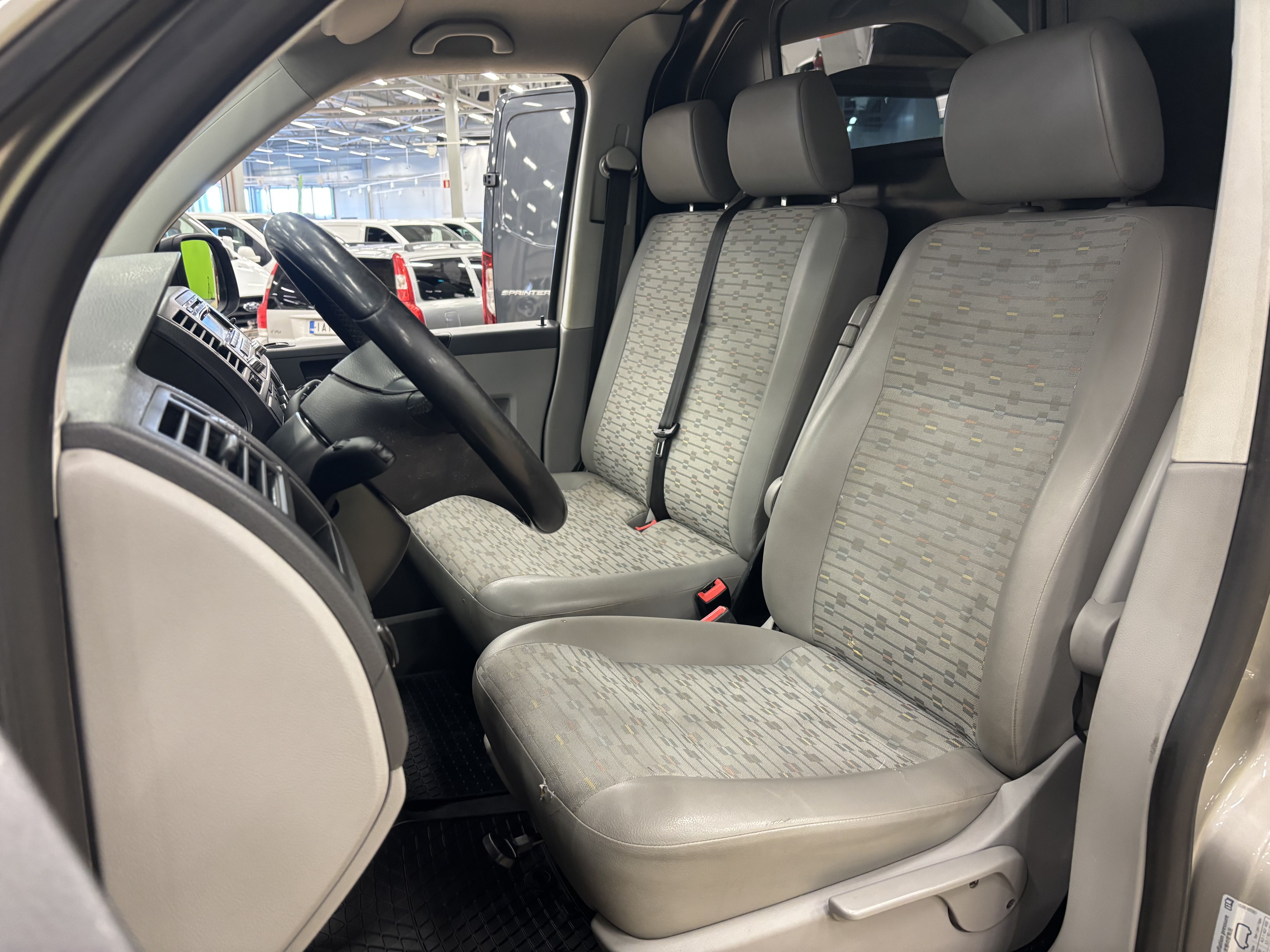 Volkswagen Transporter 2013