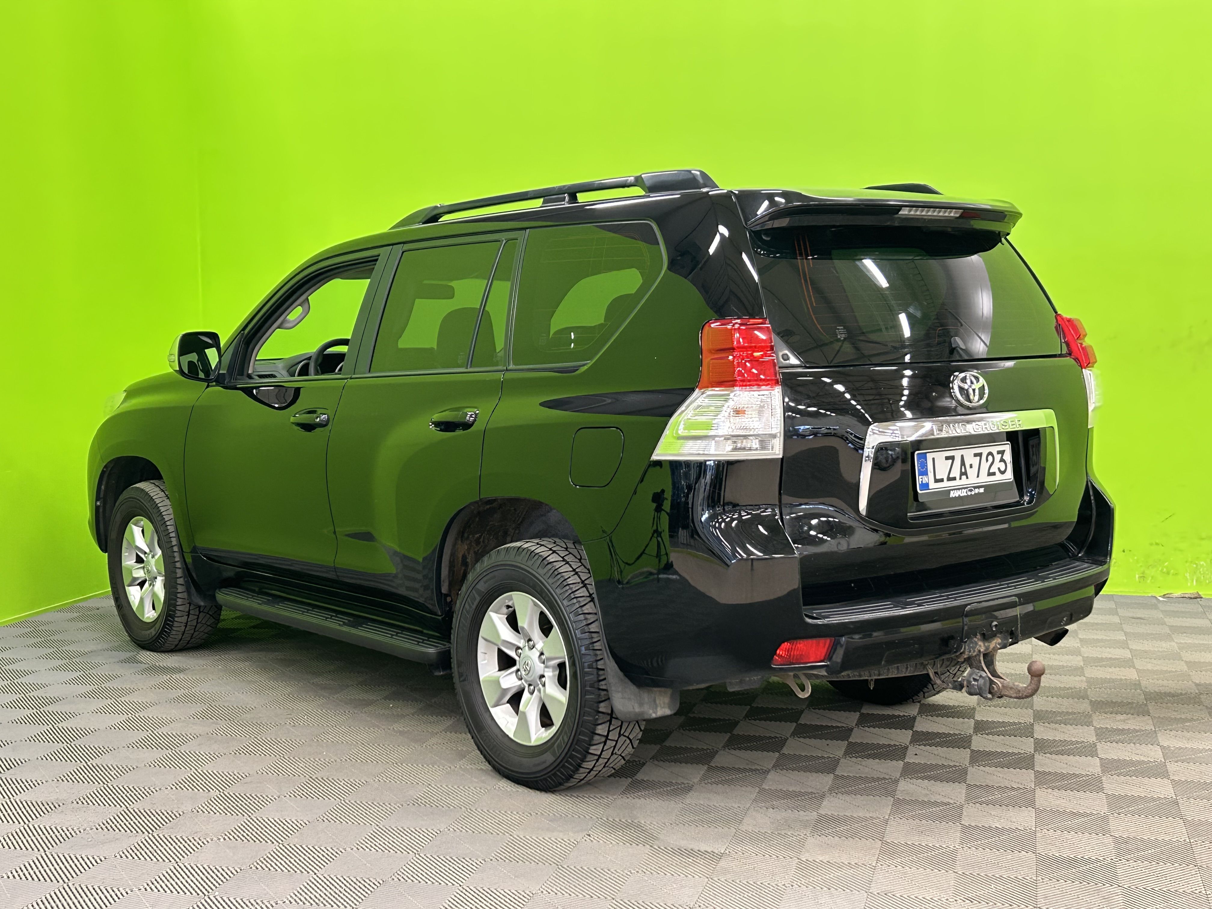 Toyota Land Cruiser 2010